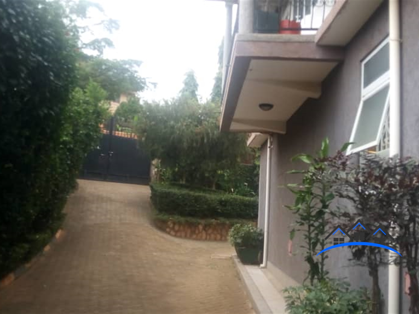 Storeyed house for sale in Zana Wakiso