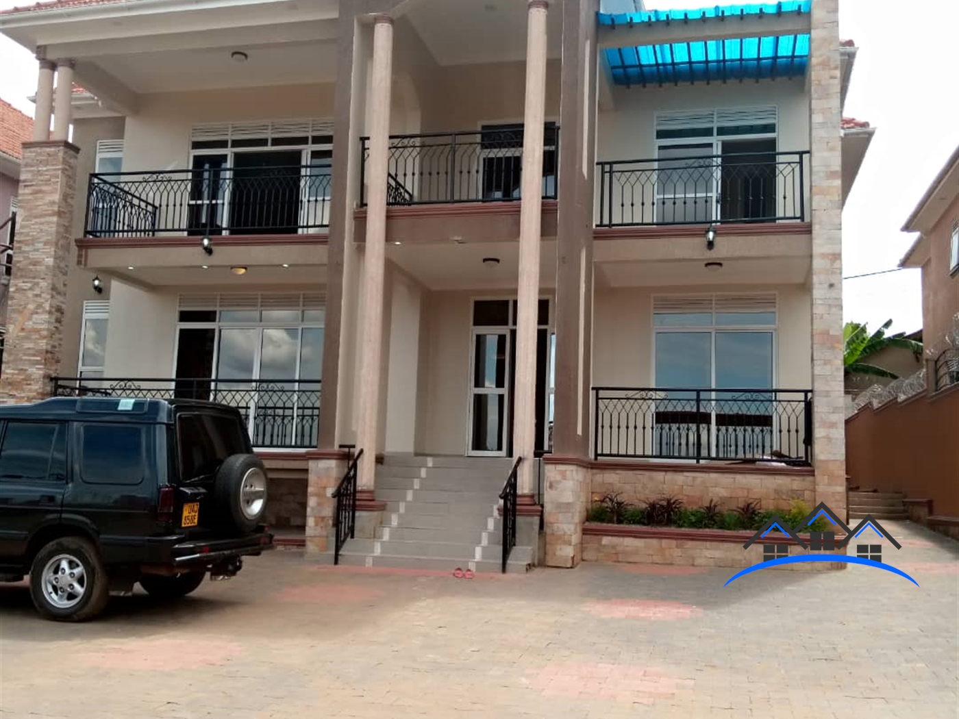 Storeyed house for sale in Kyanja Wakiso