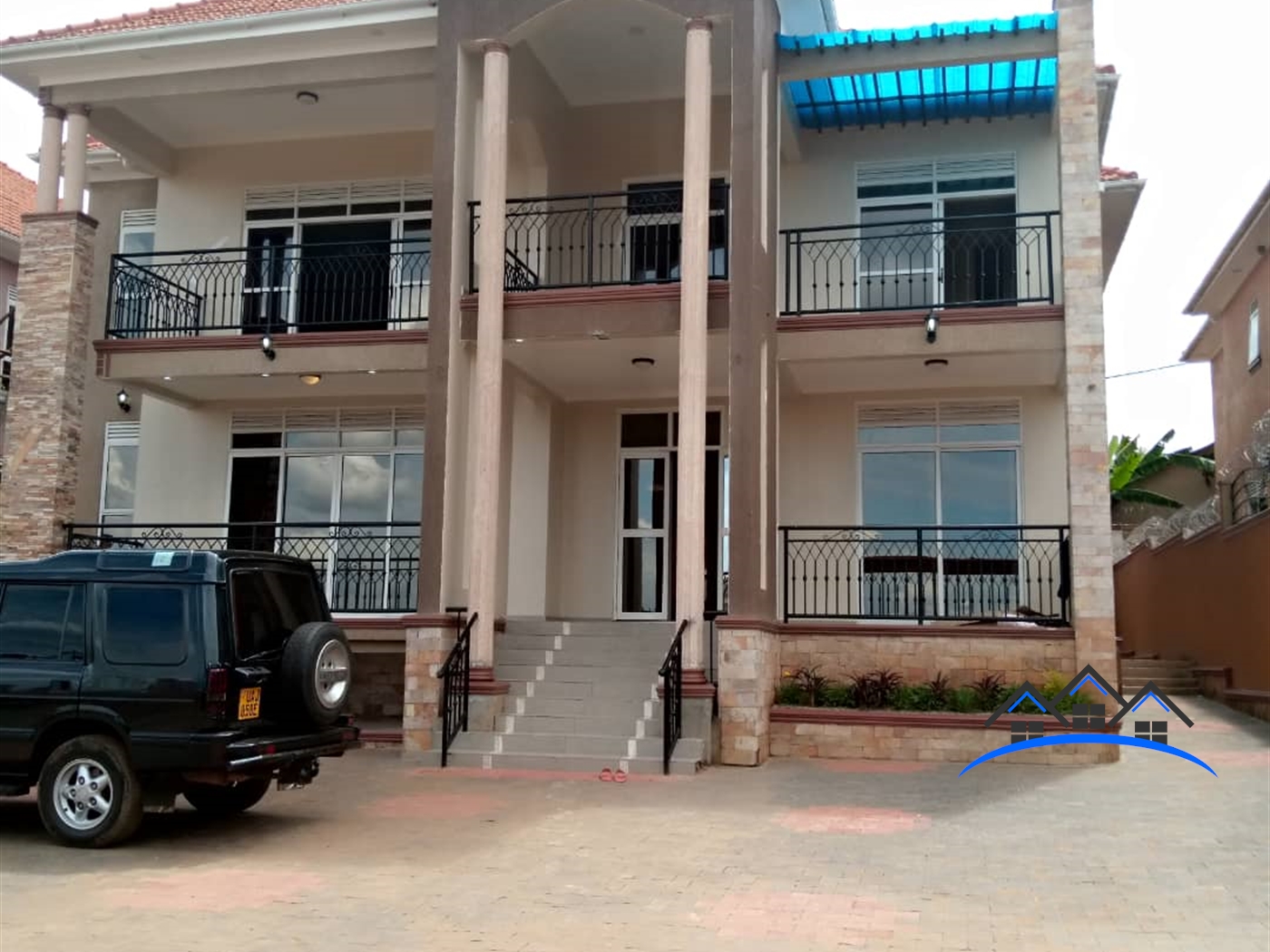 Storeyed house for sale in Kyanja Wakiso