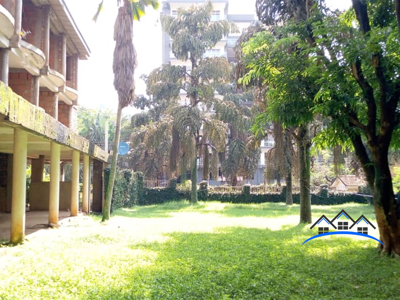 Shell House for sale in Kololo Kampala