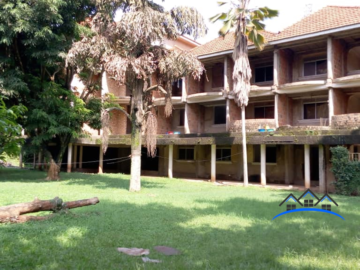 Shell House for sale in Kololo Kampala