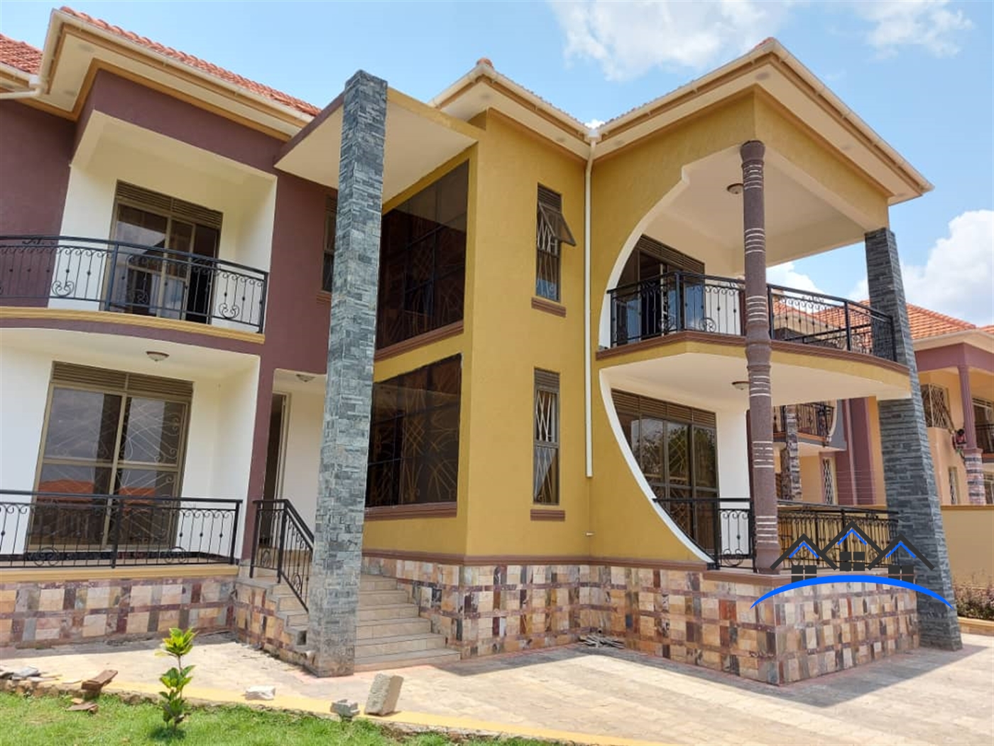 Storeyed house for sale in Kiwaatule Kampala