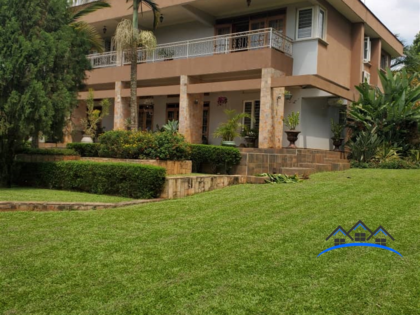 Storeyed house for sale in Bbunga Kampala