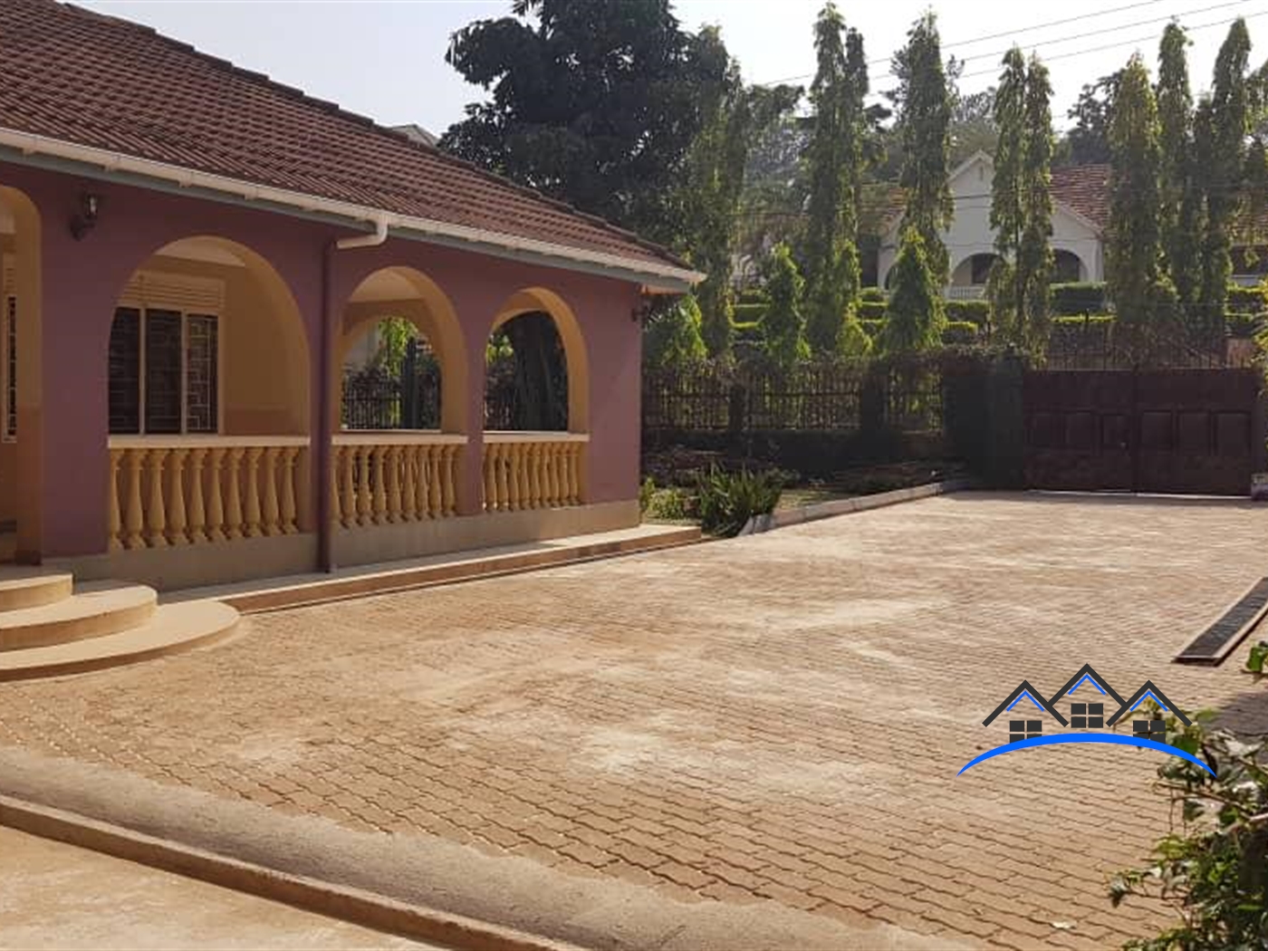 Bungalow for sale in Naguru Kampala