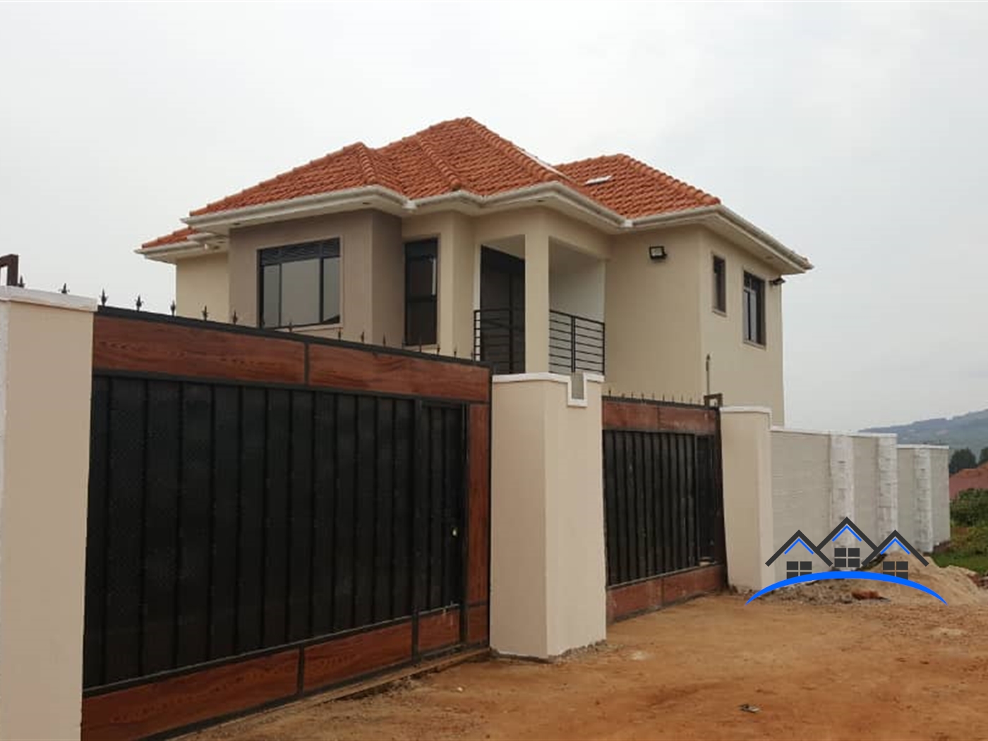 Storeyed house for sale in Kitende Wakiso