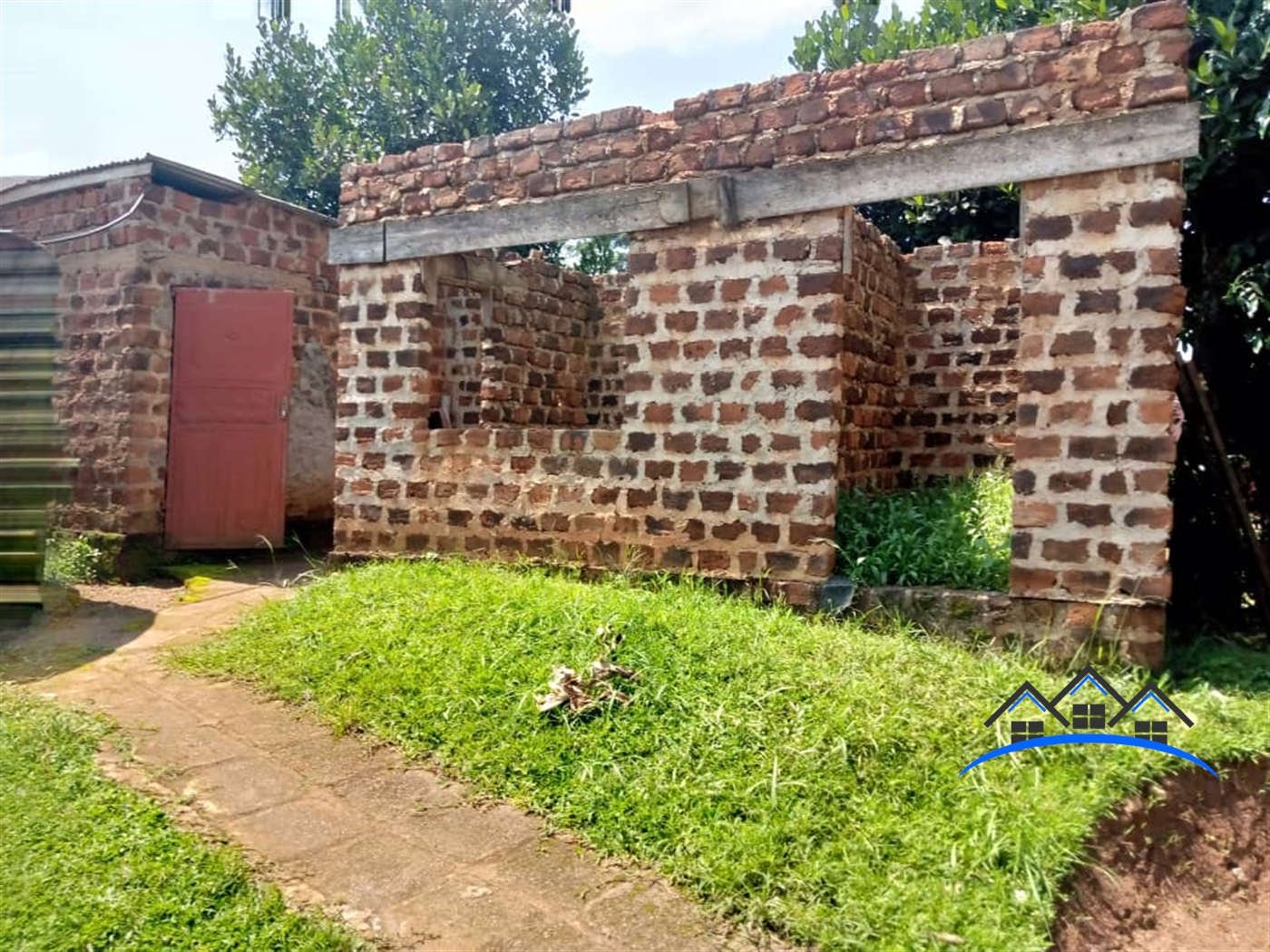 Bungalow for sale in Buyera Wakiso