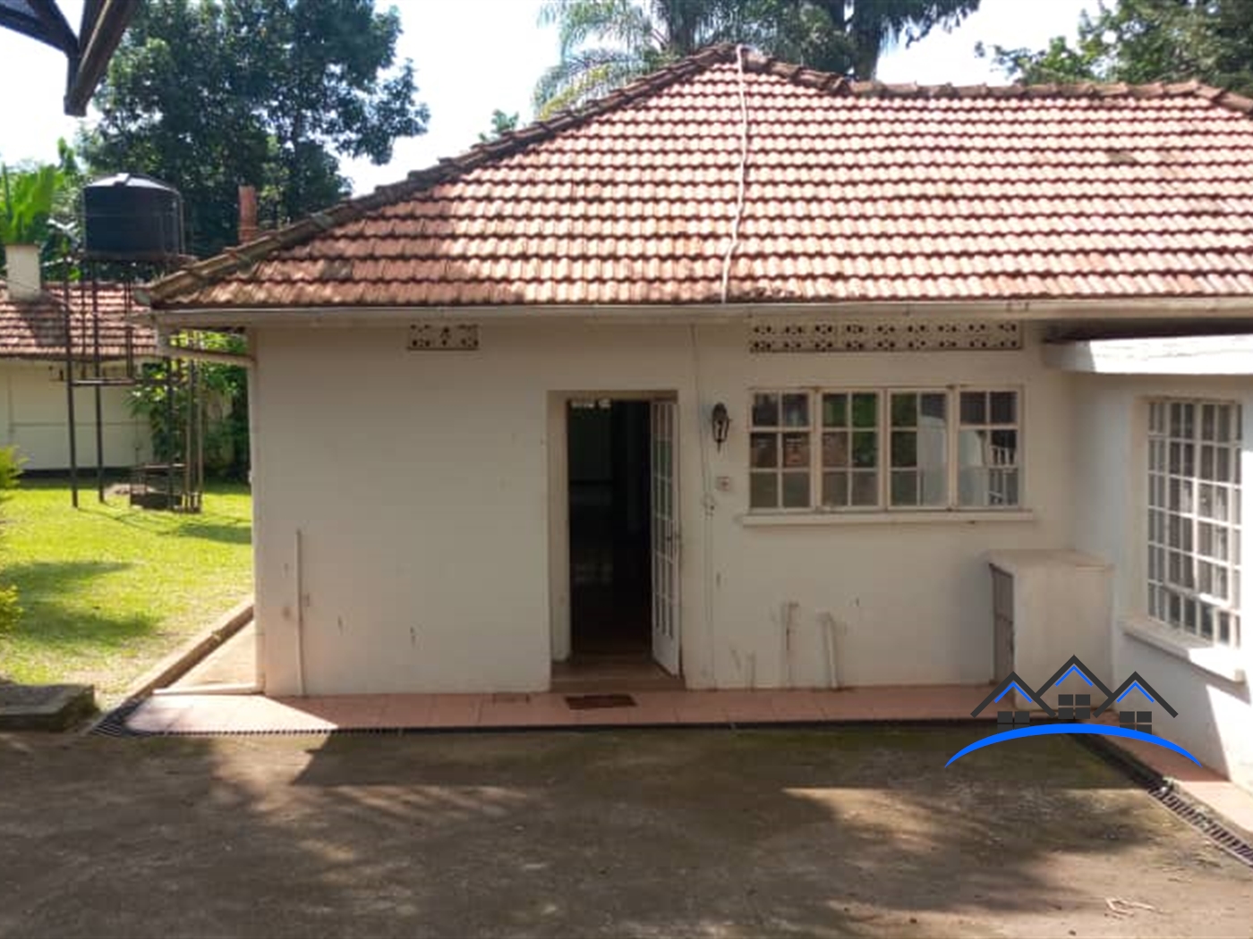 Bungalow for sale in Kololo Kampala