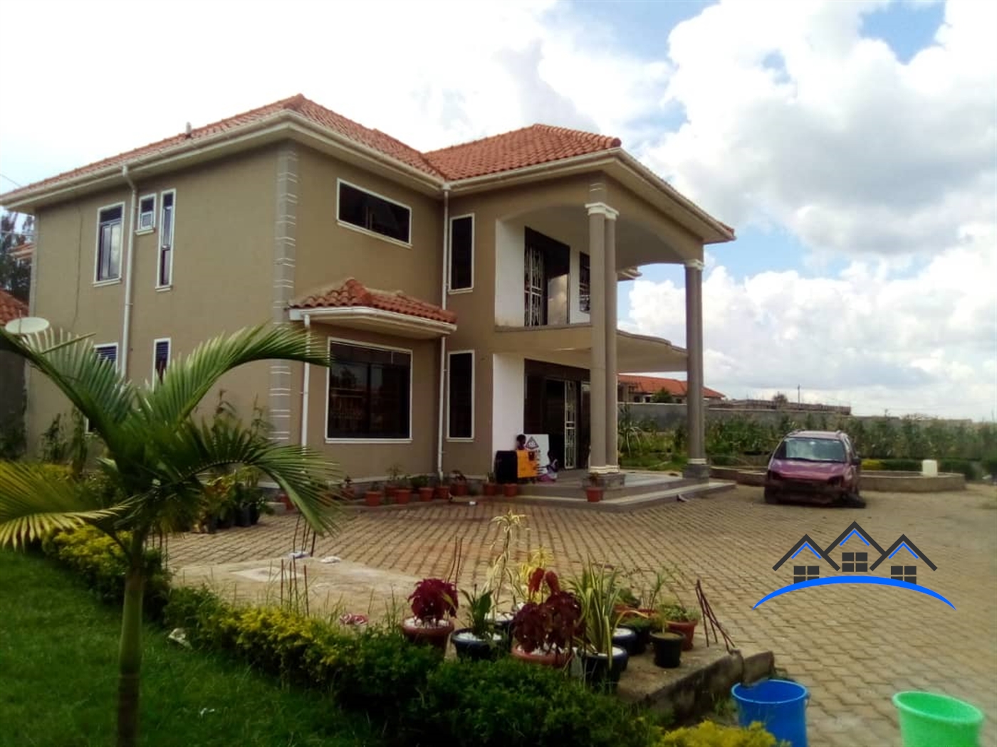 Storeyed house for sale in Namugongo Wakiso