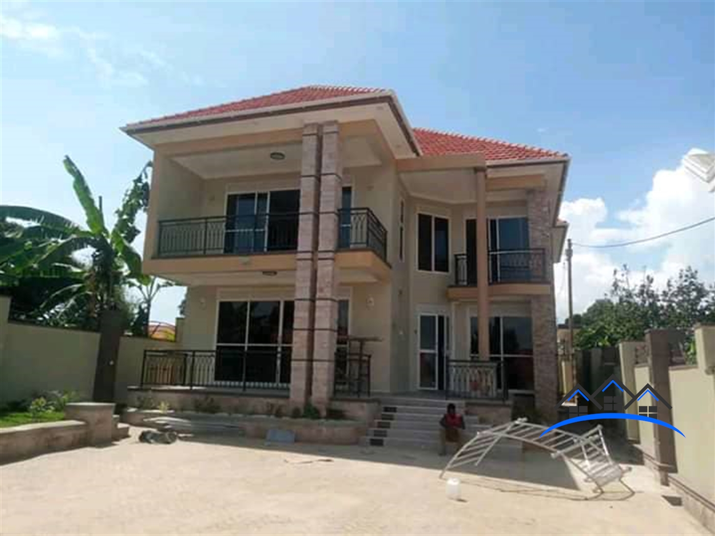 Storeyed house for sale in Munyonyo Kampala