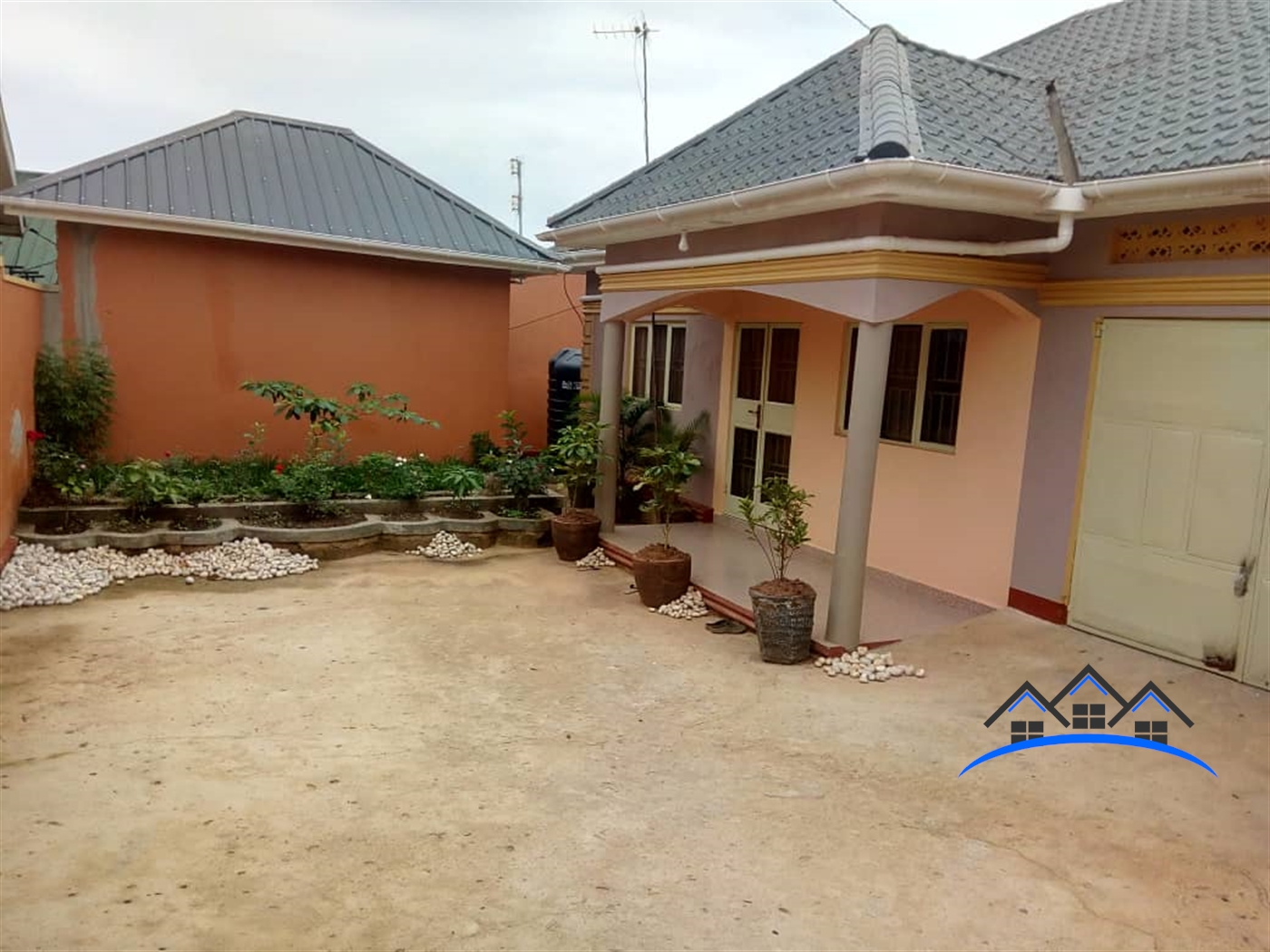 Bungalow for sale in Nansana Wakiso