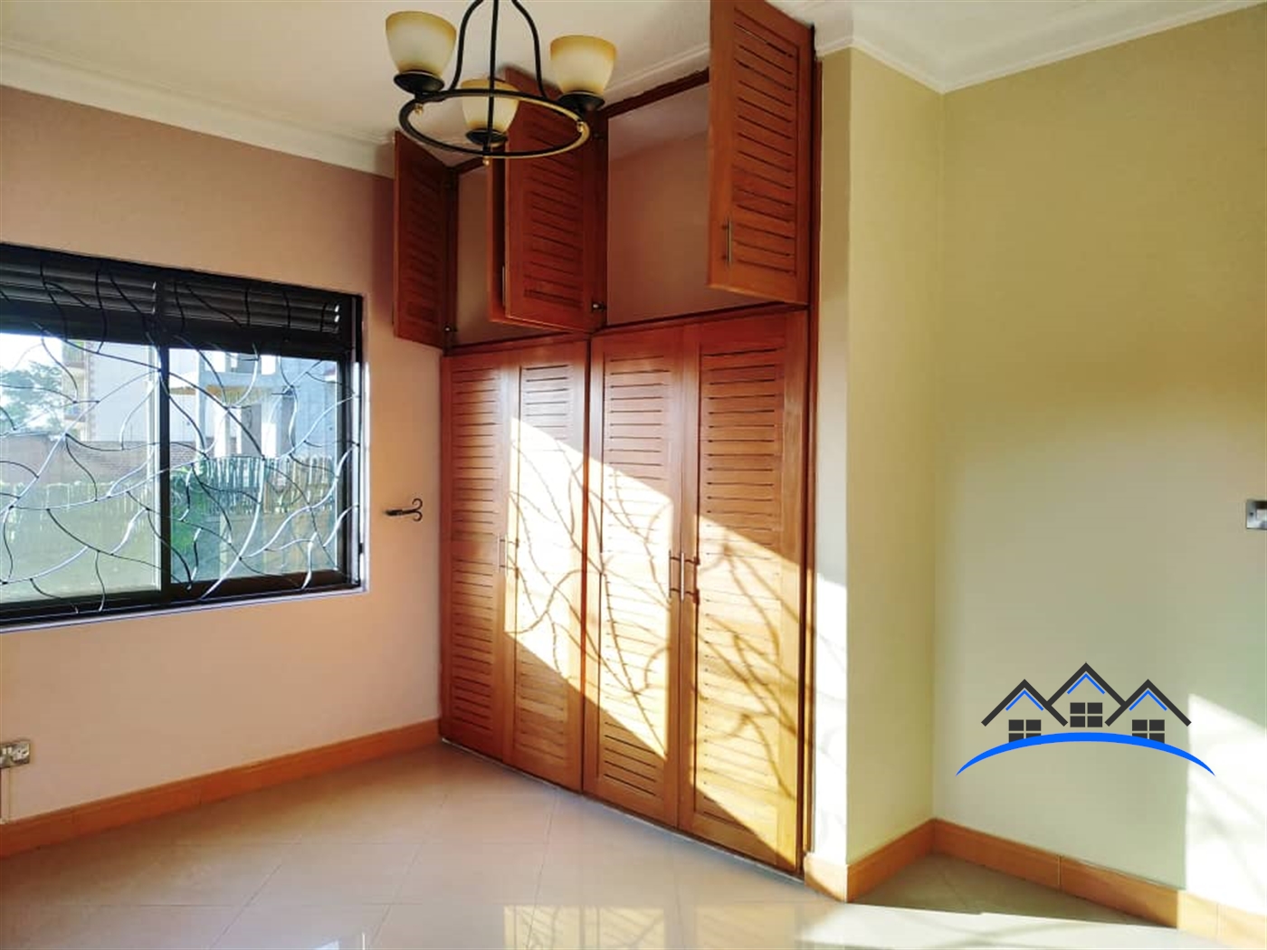 Bungalow for sale in Kyaliwajjala Wakiso