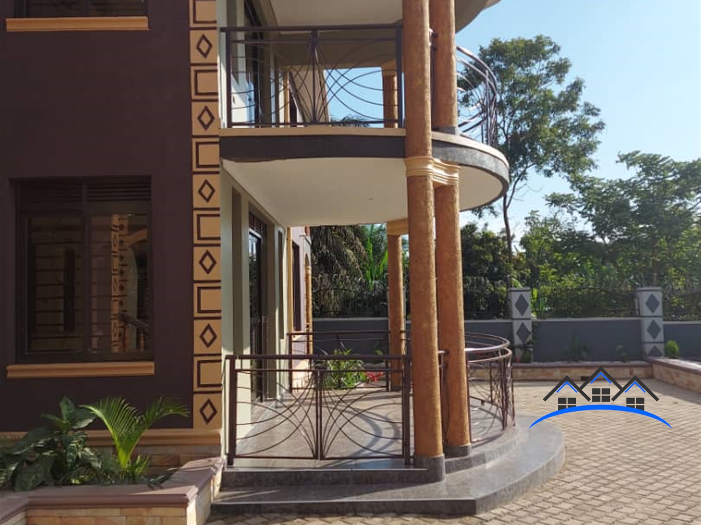 Storeyed house for sale in Kyanja Wakiso