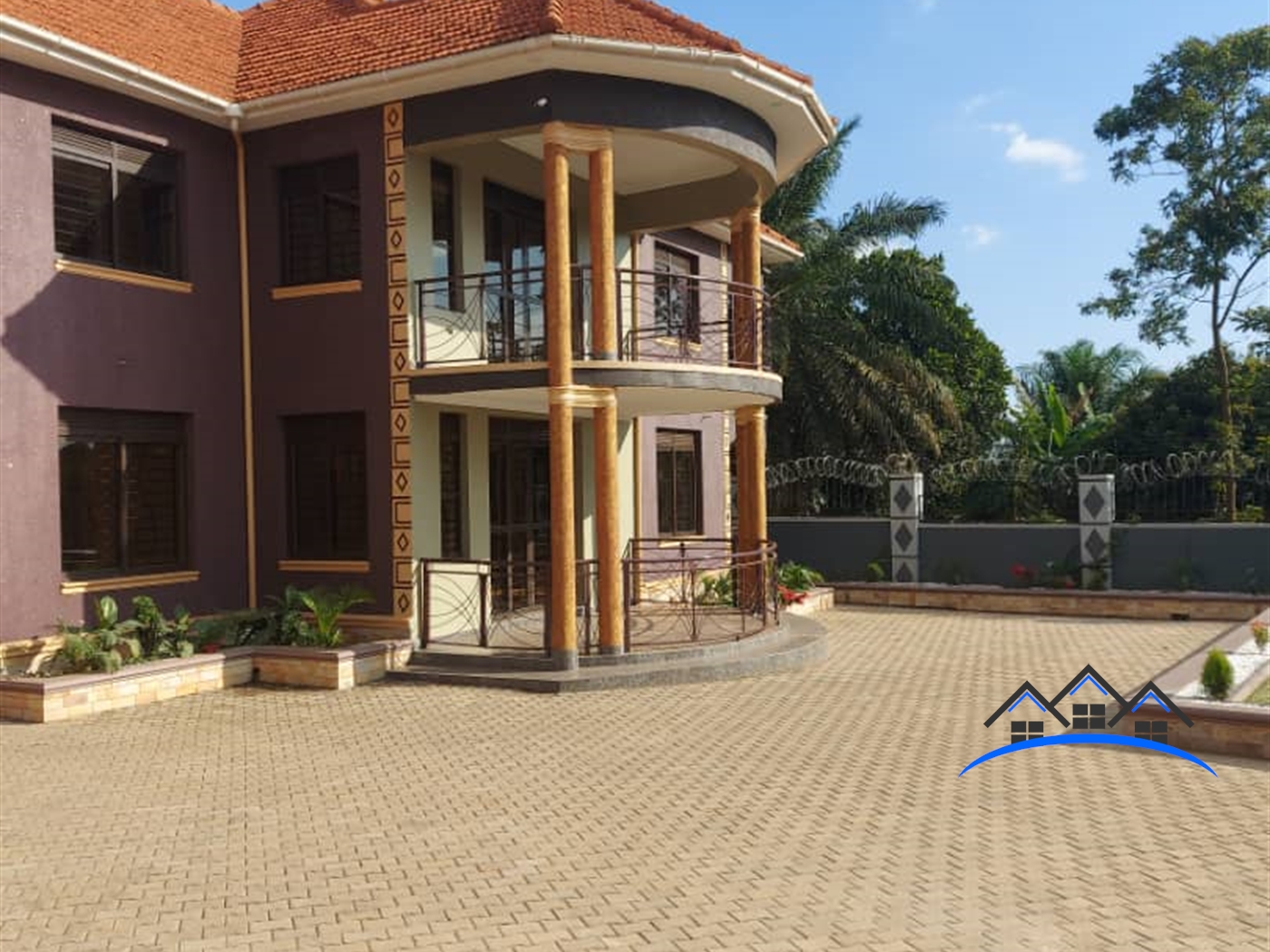 Storeyed house for sale in Kyanja Wakiso