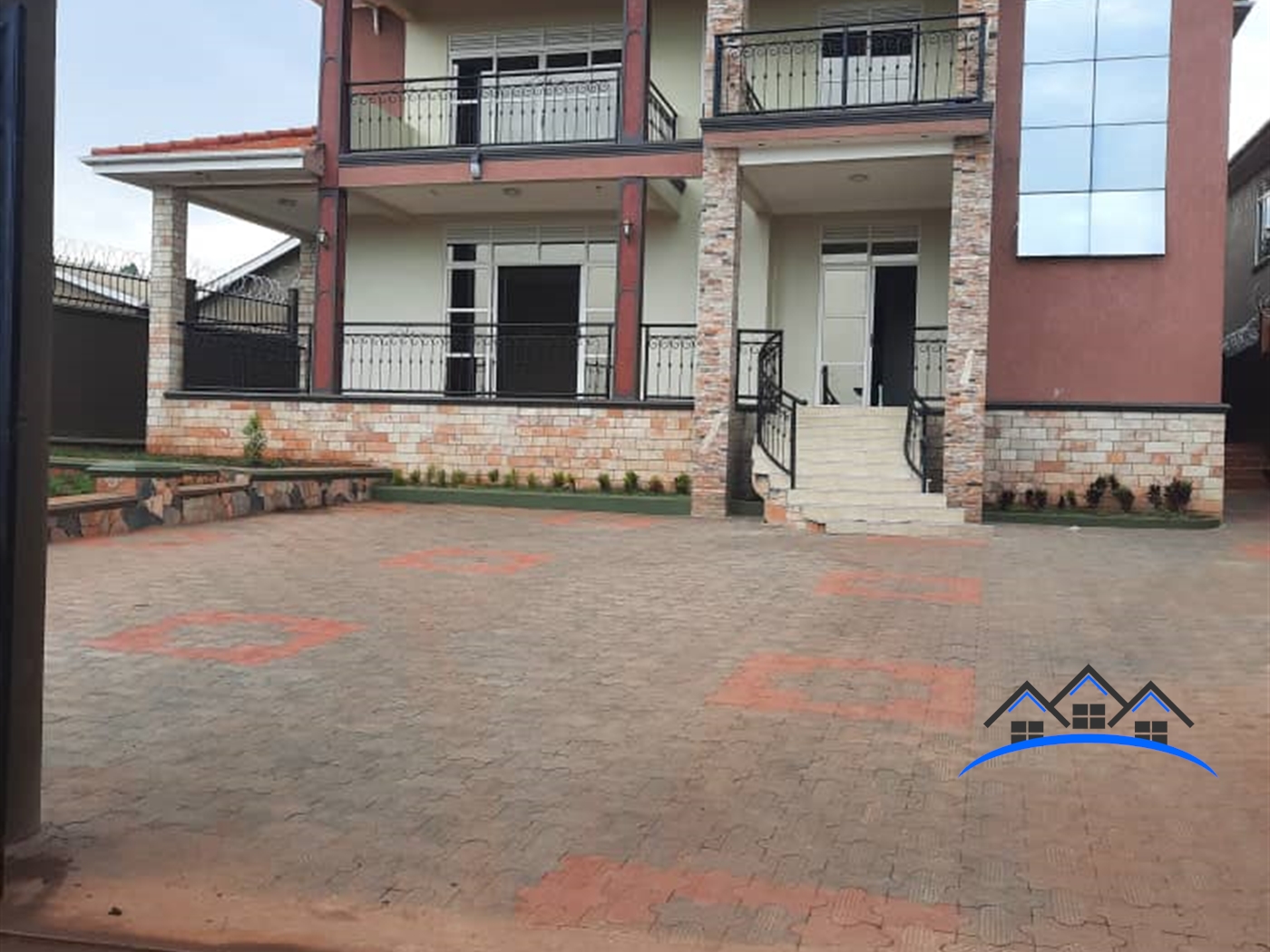 Storeyed house for sale in Kyanja Wakiso