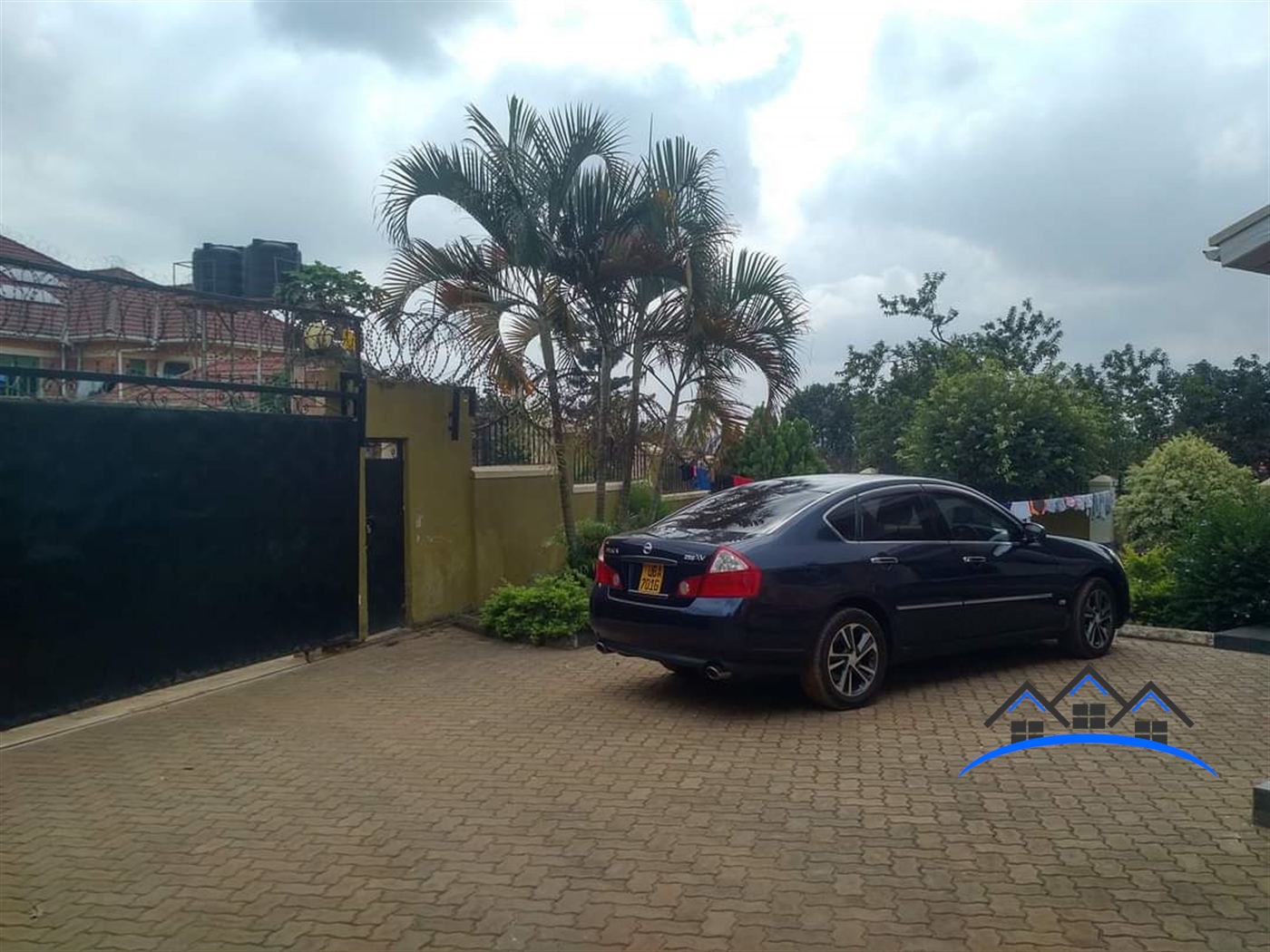 Bungalow for sale in Muyenga Kampala