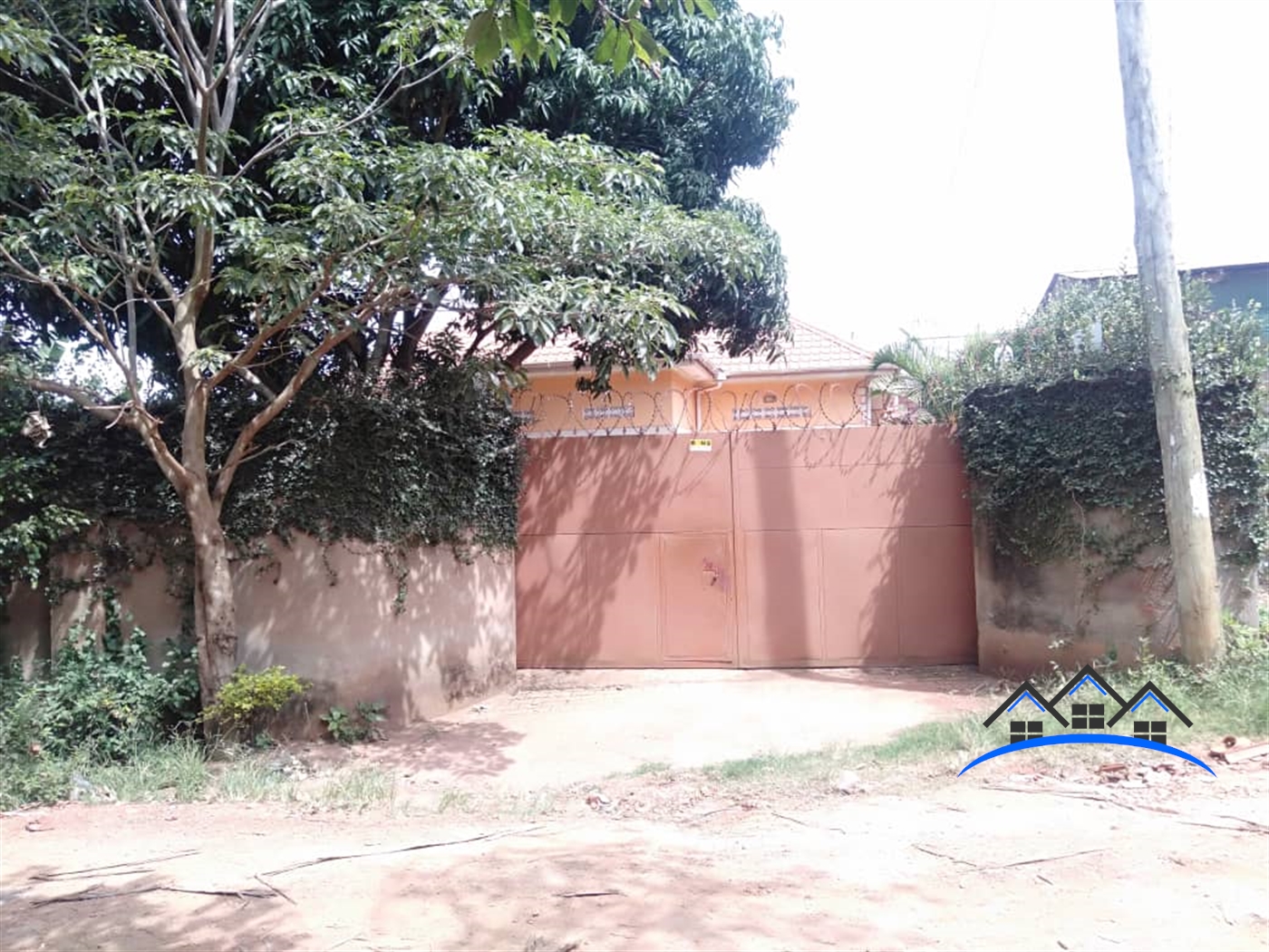 Bungalow for sale in Kitende Wakiso