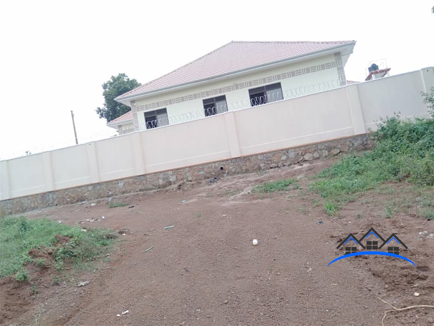 Bungalow for sale in Kitende Wakiso