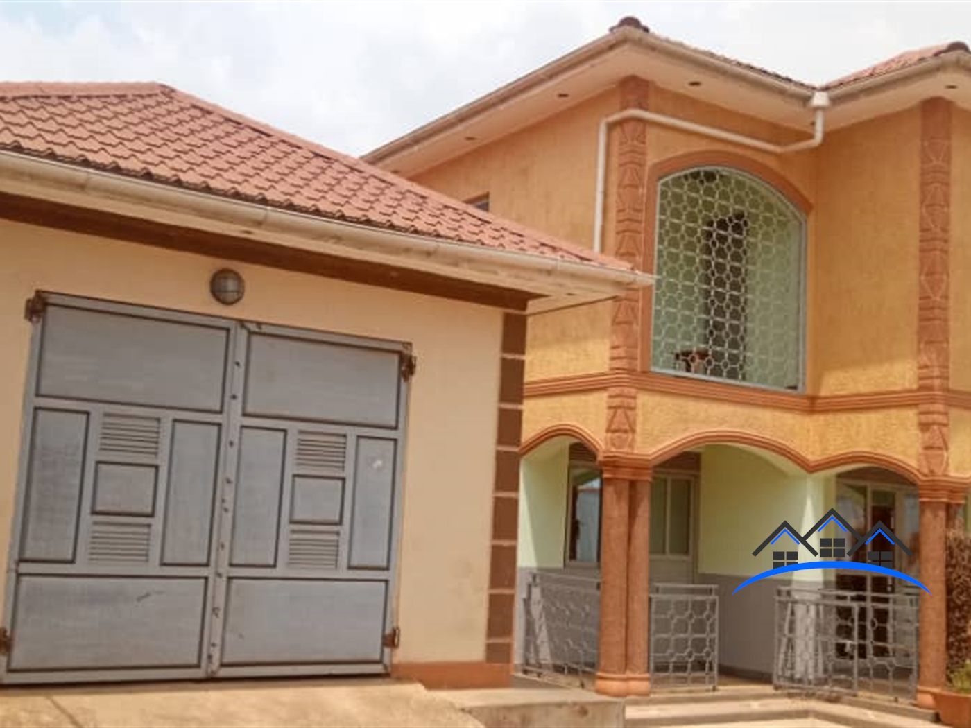 Storeyed house for sale in Bweyogerere Wakiso