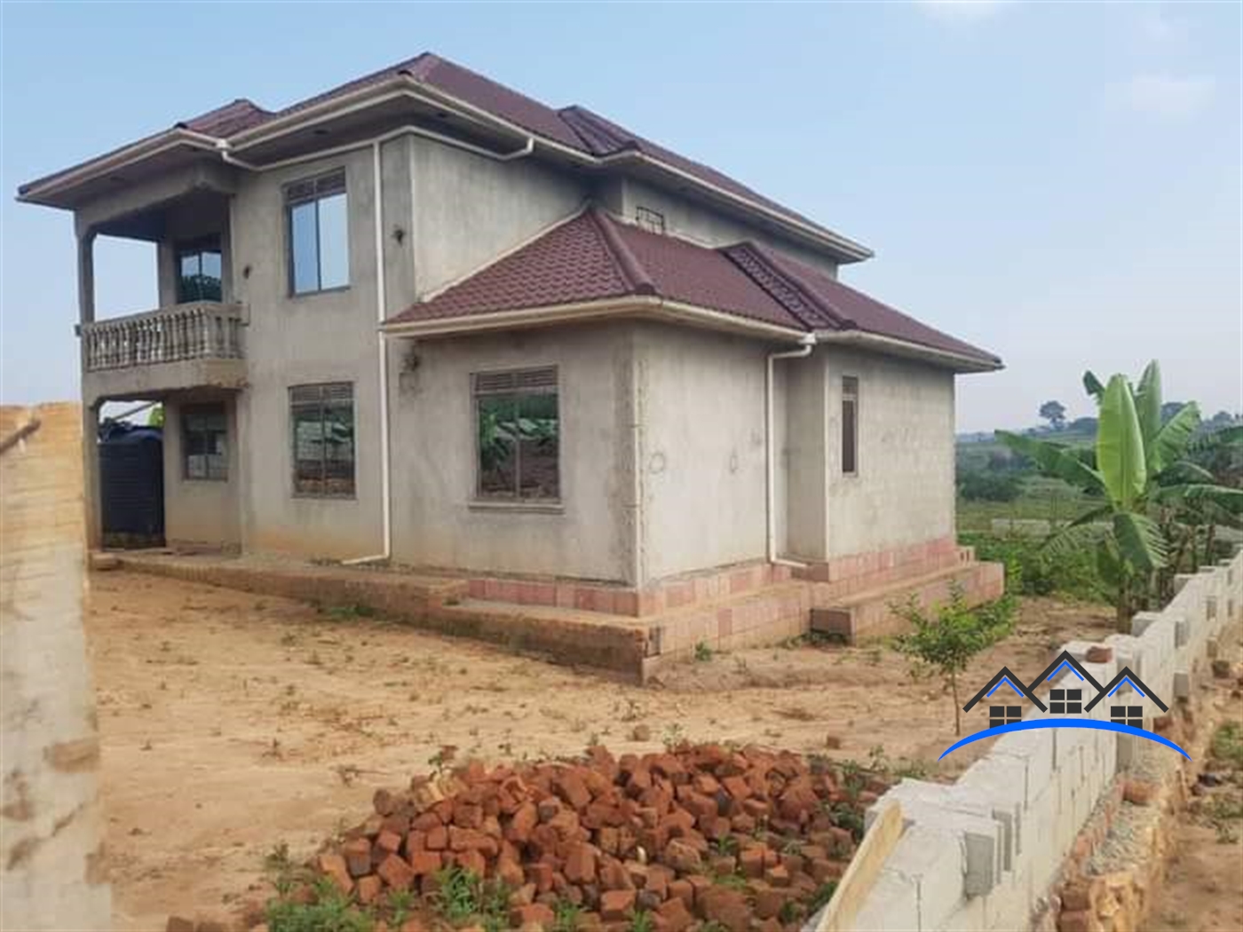 Storeyed house for sale in Nsangi Wakiso