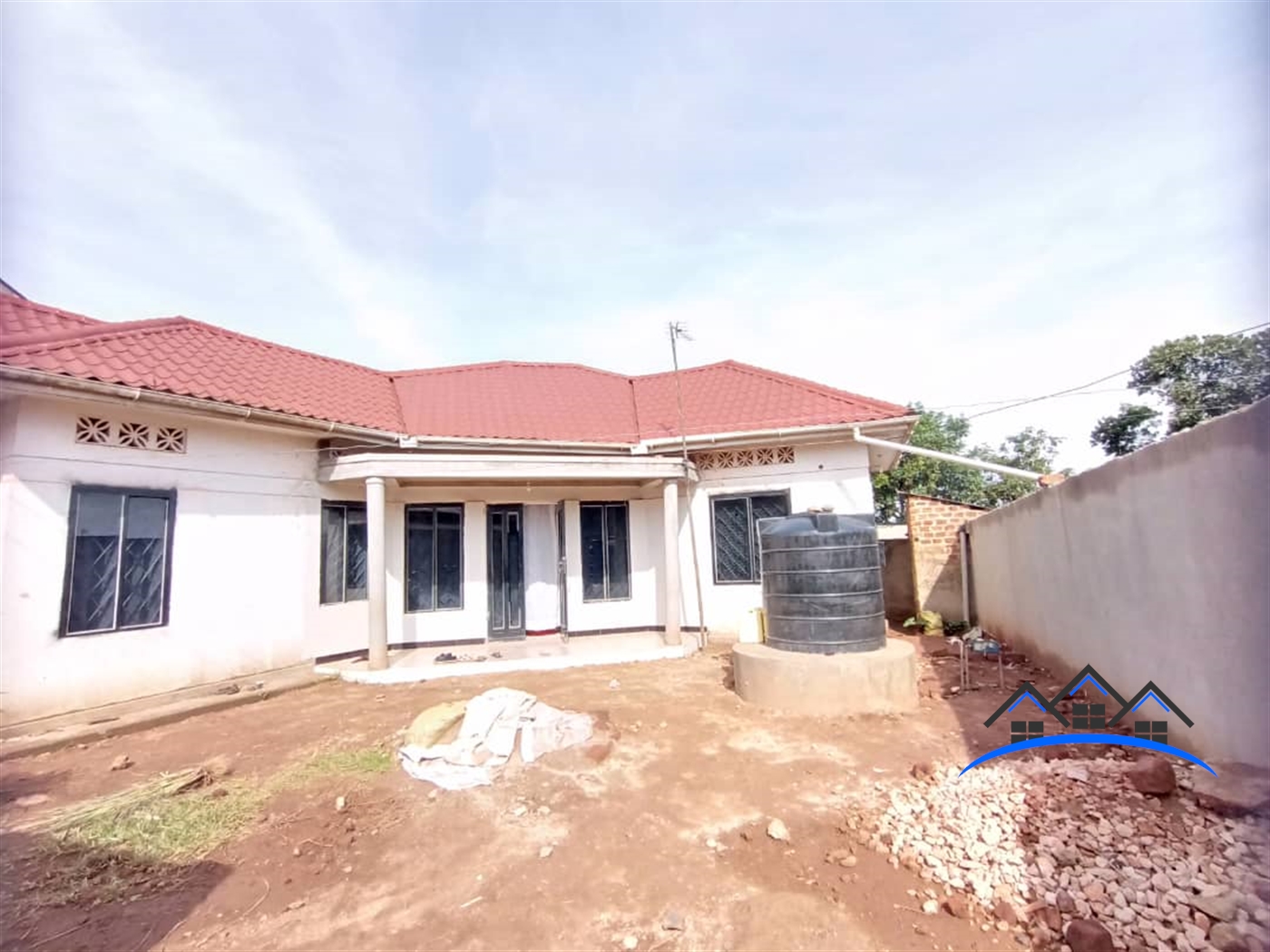 Bungalow for sale in Mengo Kampala