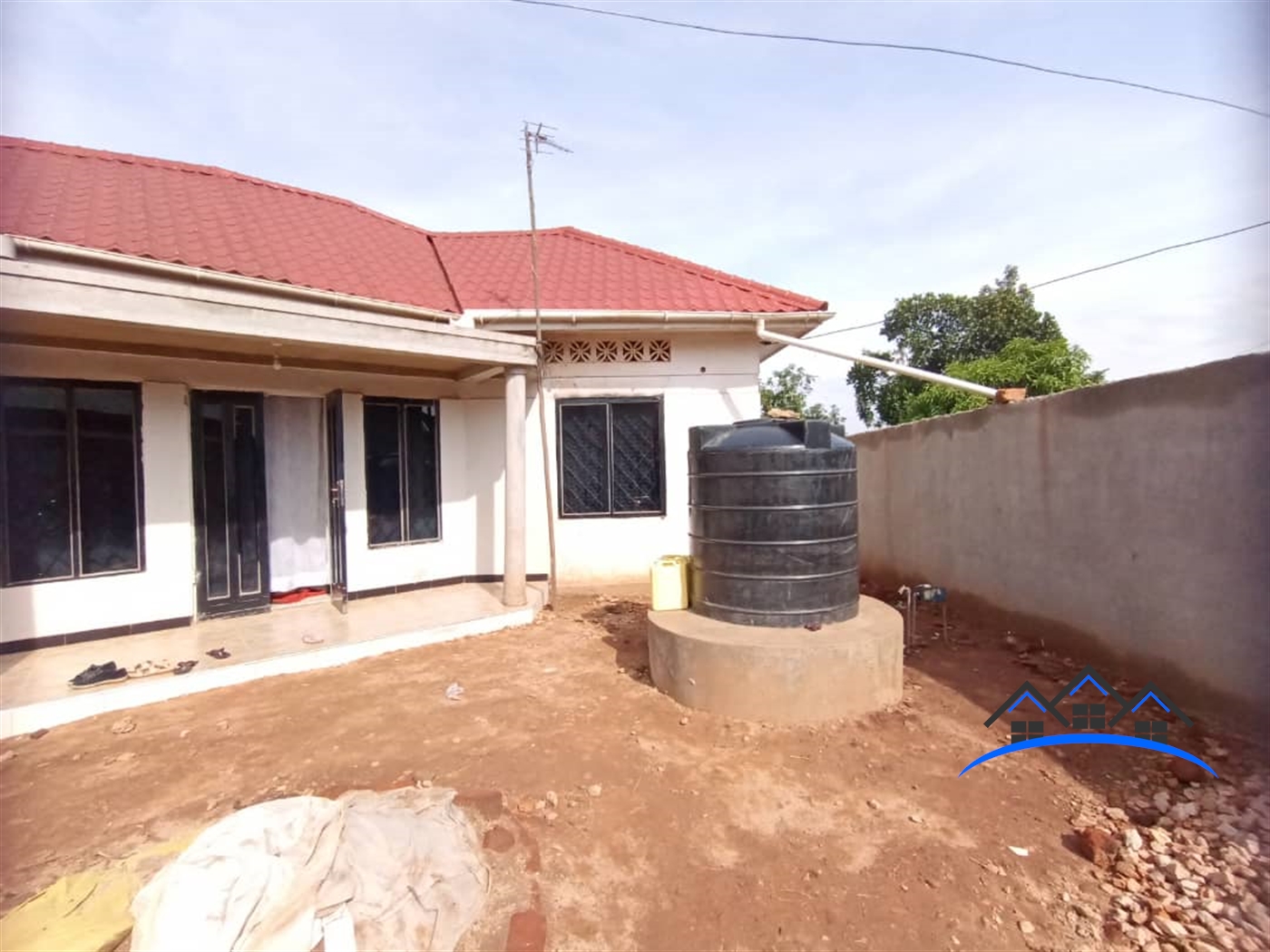 Bungalow for sale in Mengo Kampala