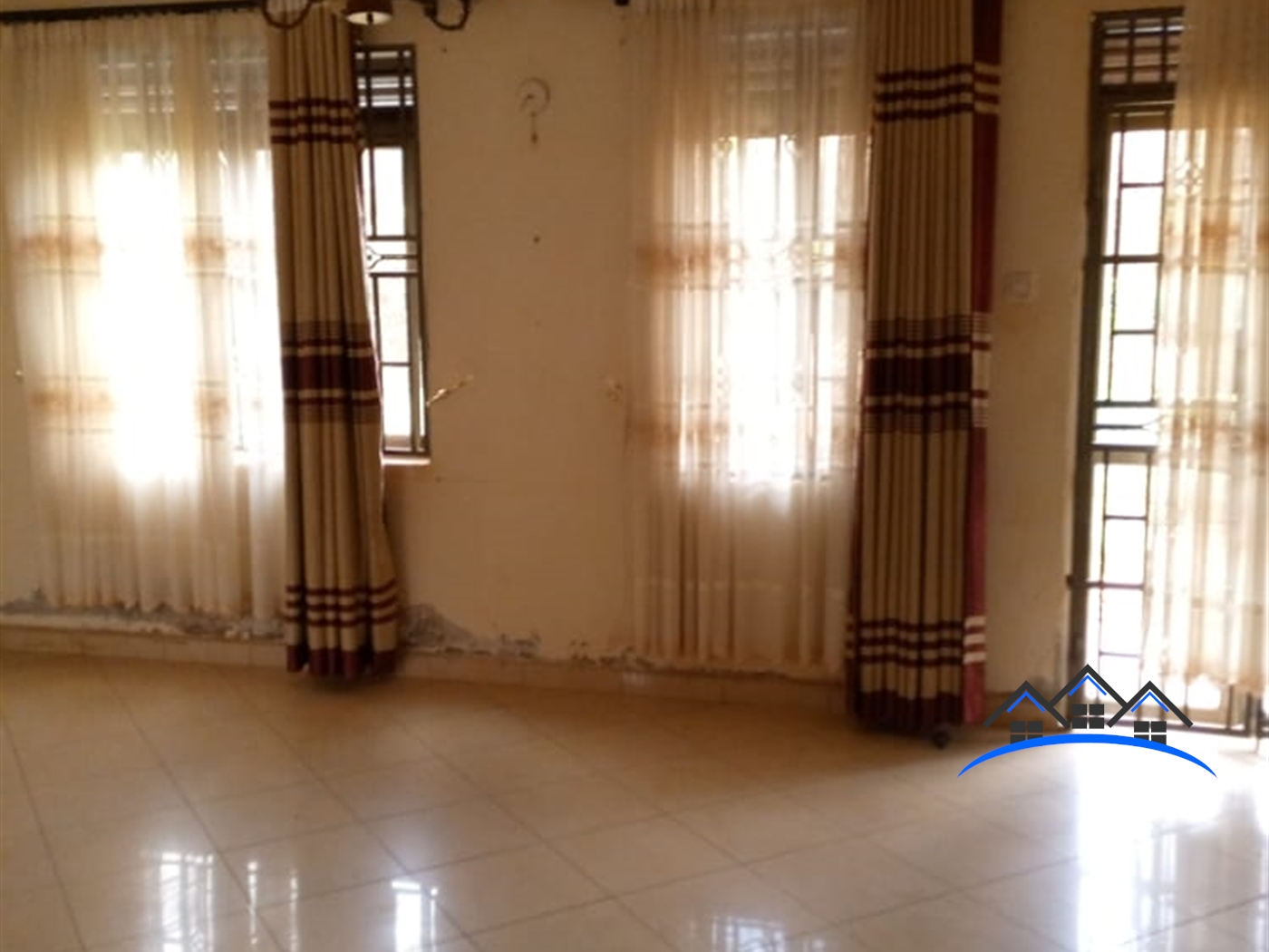 Storeyed house for sale in Bwebajja Wakiso