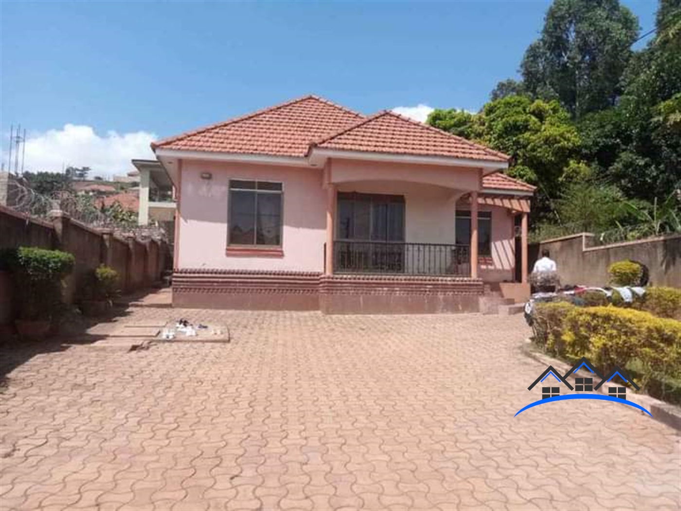 Bungalow for sale in Bwebajja Wakiso