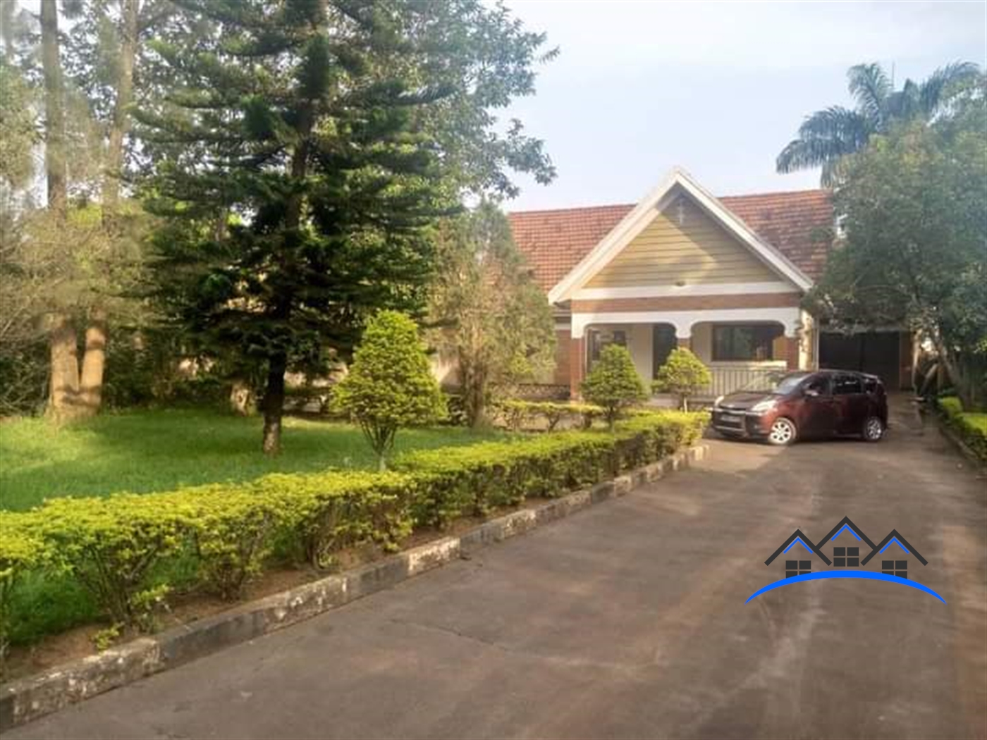 Bungalow for sale in Naguru Kampala