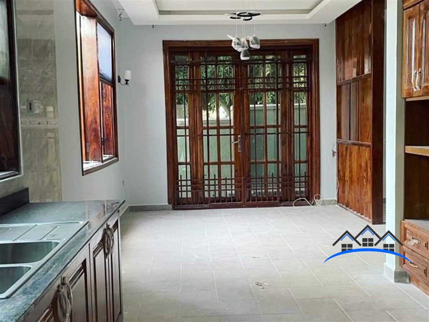 Storeyed house for sale in Munyonyo Kampala