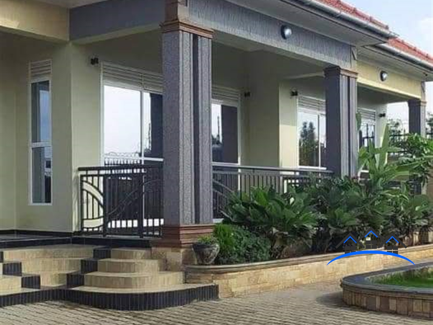 Bungalow for sale in Mutundwe Kampala