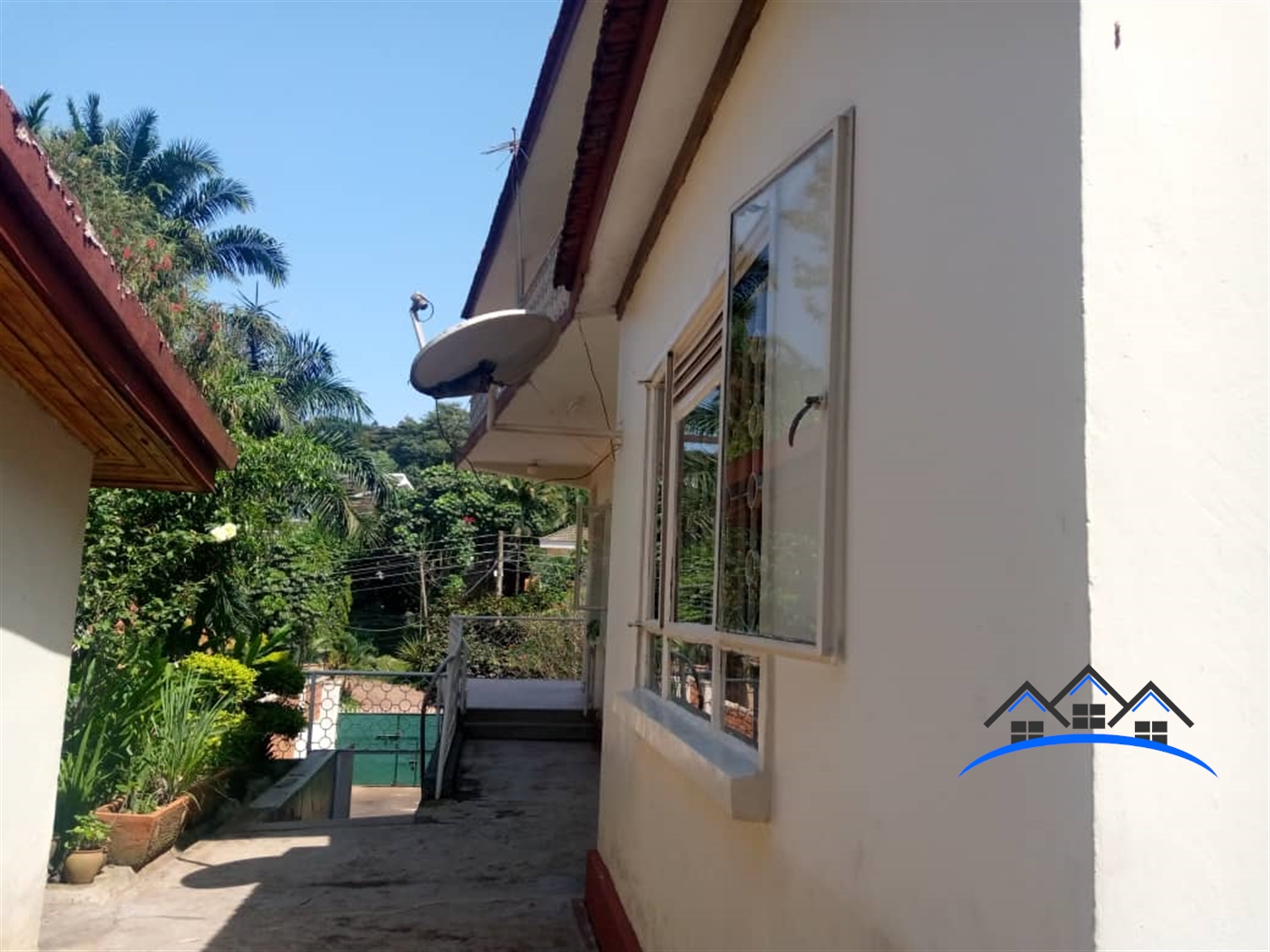 Storeyed house for sale in Kololo Kampala