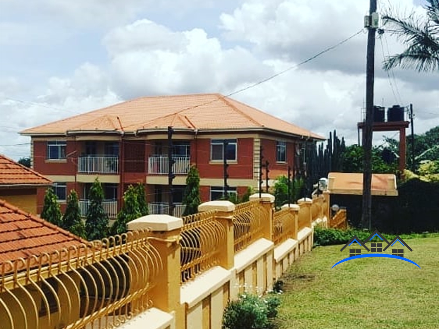 Storeyed house for sale in Kulambilo Wakiso