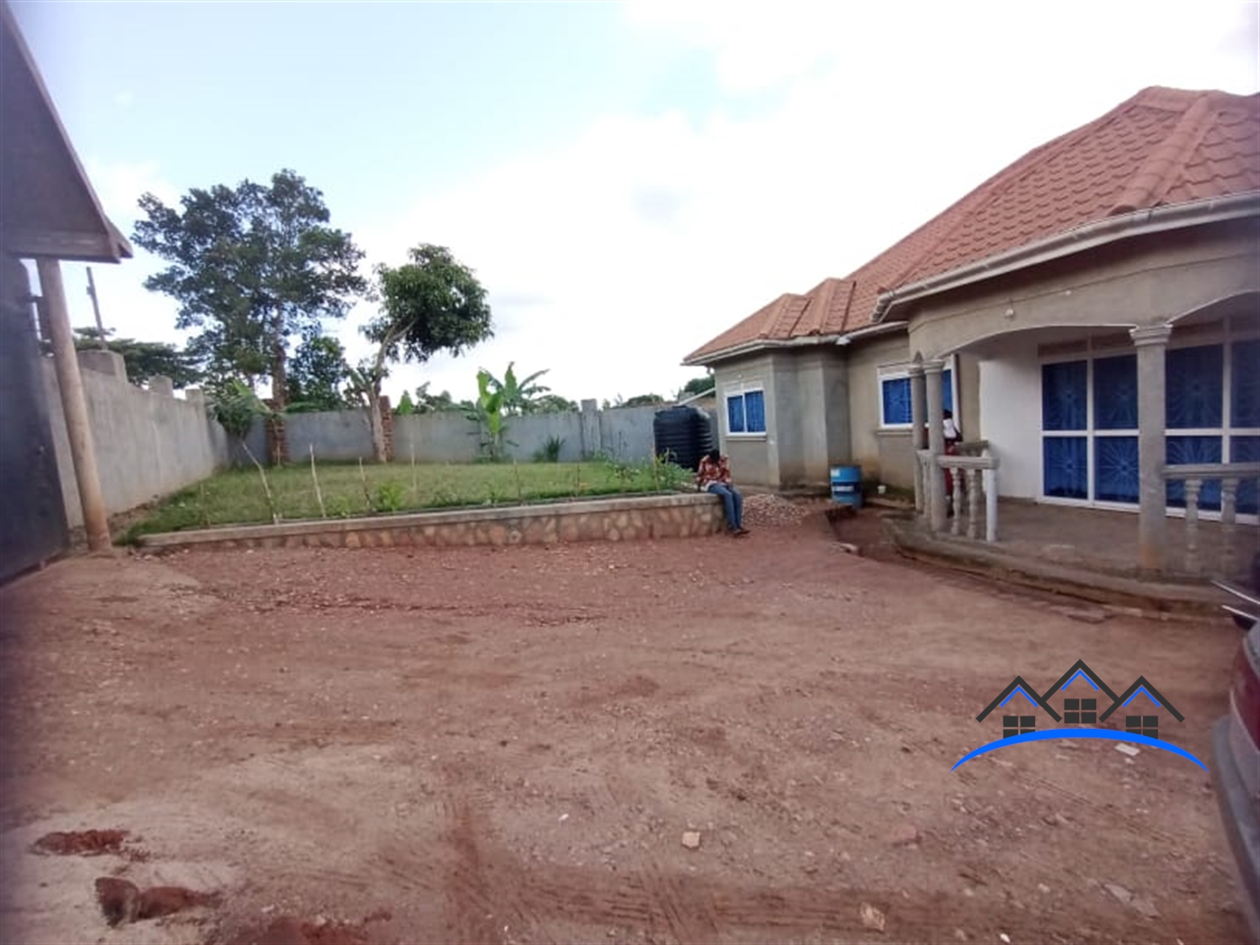 Bungalow for sale in Kitende Wakiso