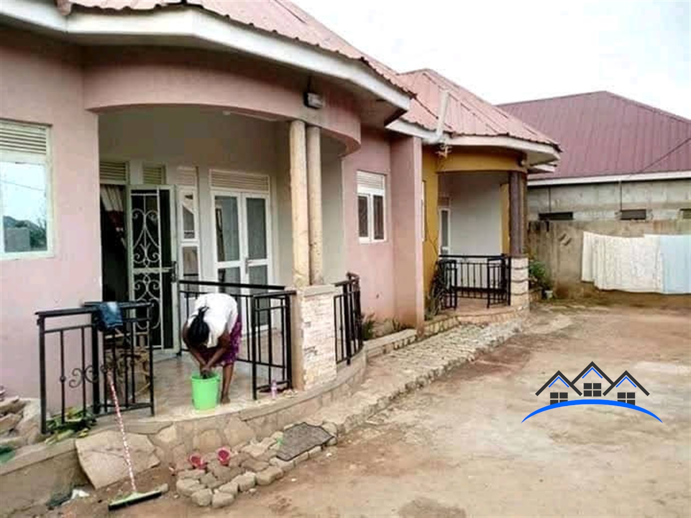 Bungalow for sale in Kiwaatule Kampala