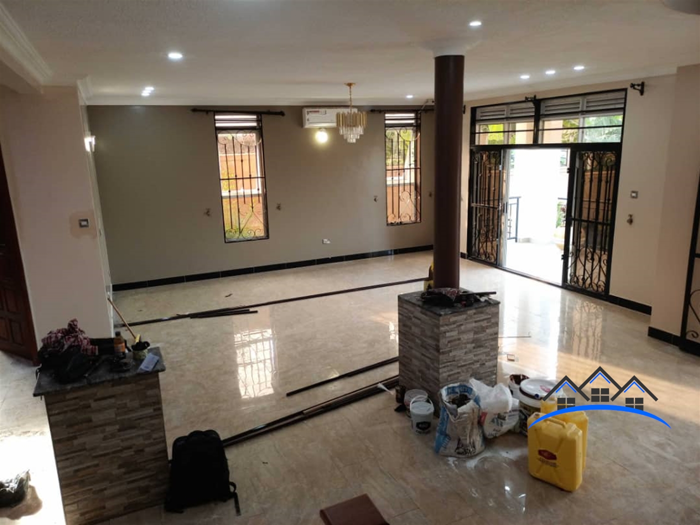 Duplex for sale in Kyanja Wakiso