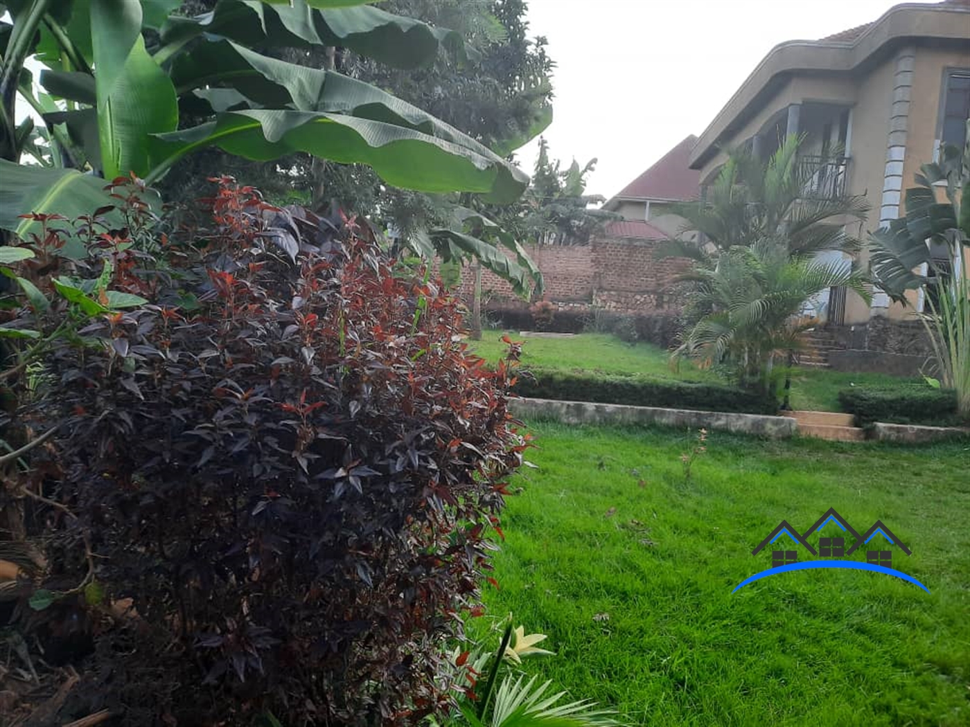 Storeyed house for sale in Zana Wakiso