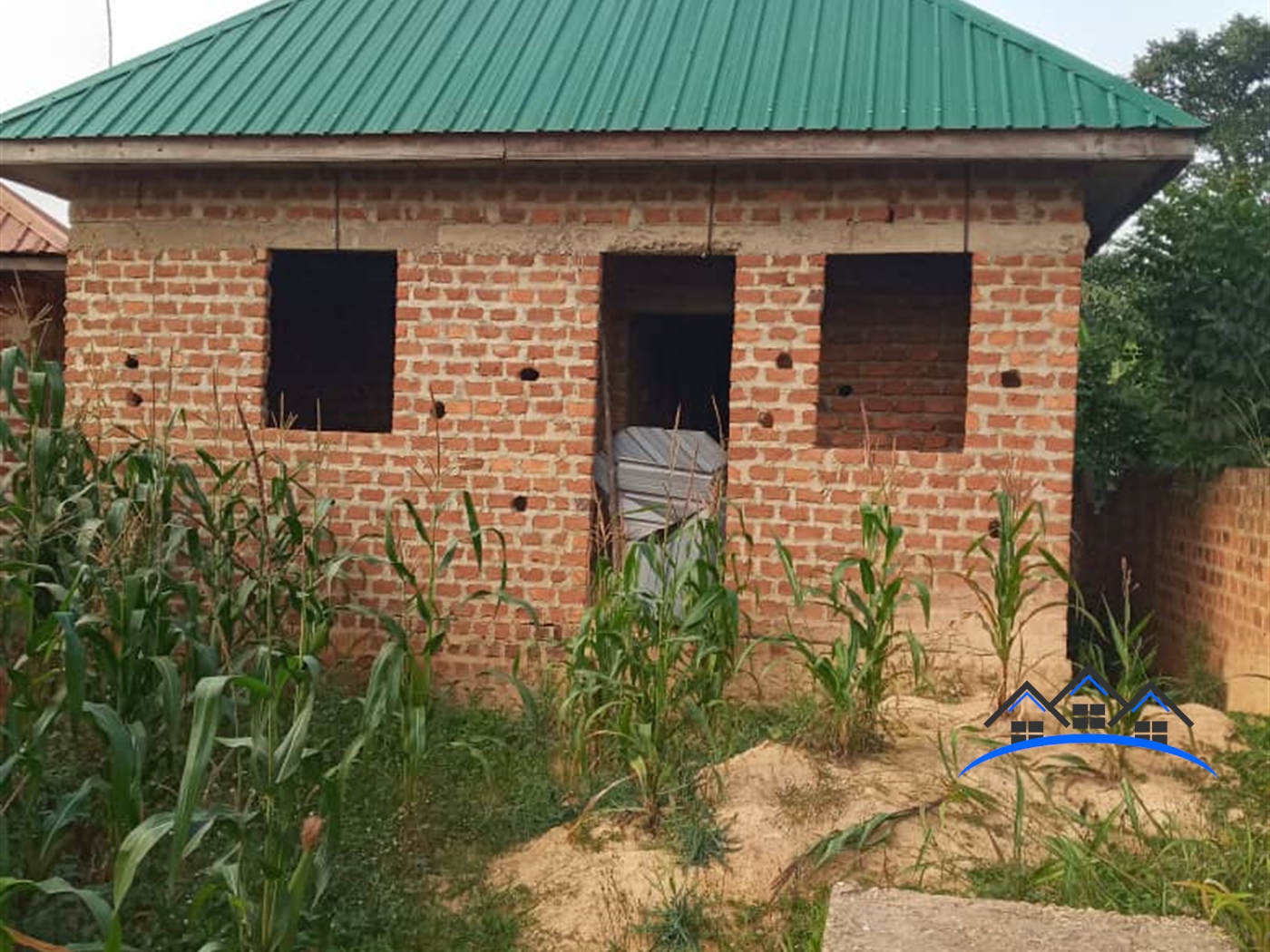 Shell House for sale in Wobulenzi Wakiso