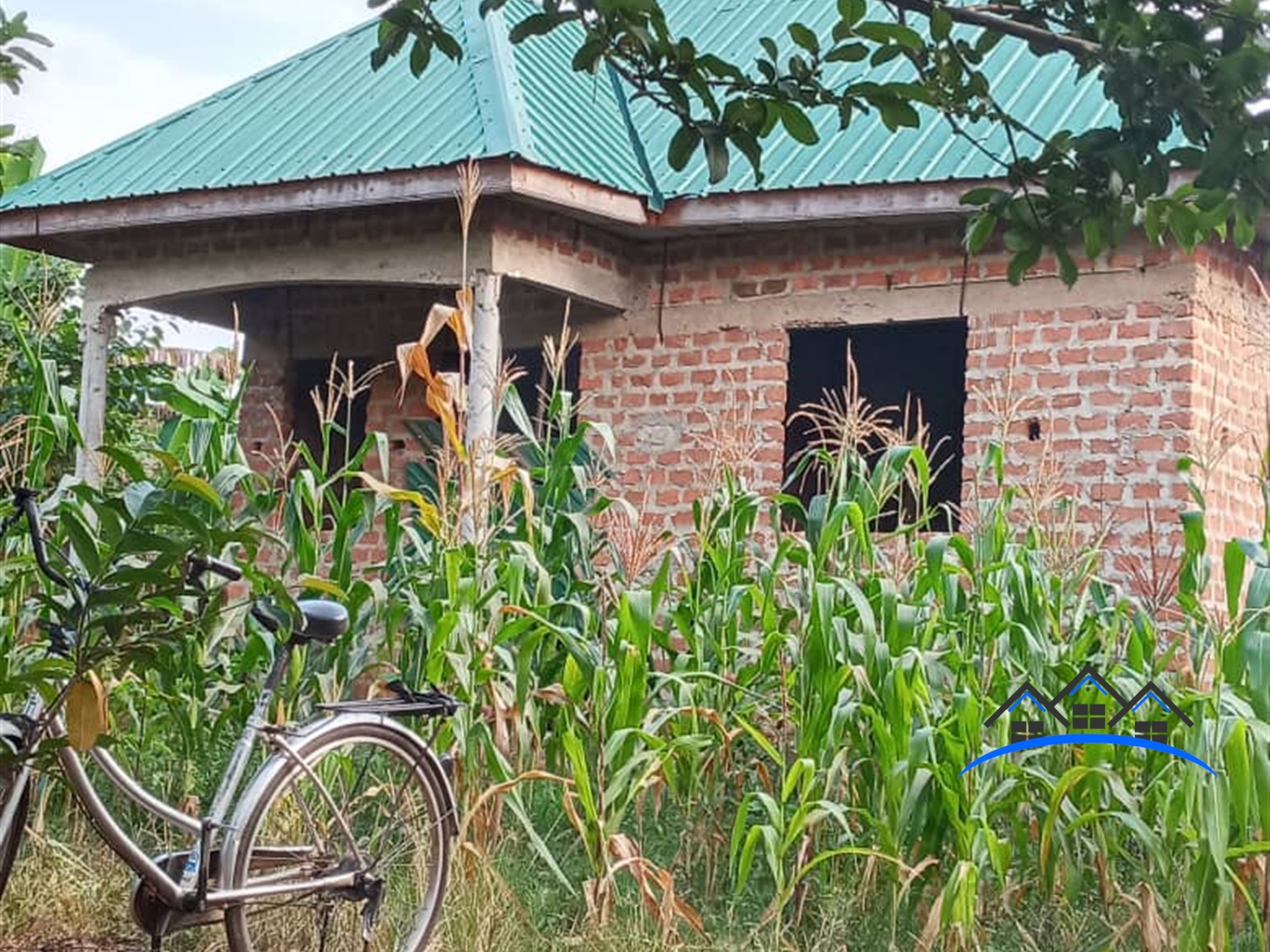 Shell House for sale in Wobulenzi Wakiso