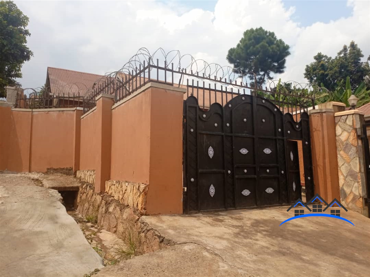 Bungalow for sale in Maganjo Wakiso