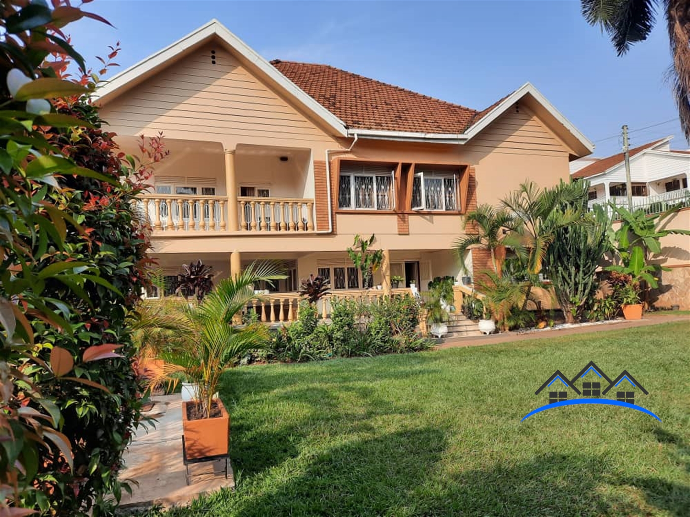 Mansion for sale in Kiwaatule Kampala