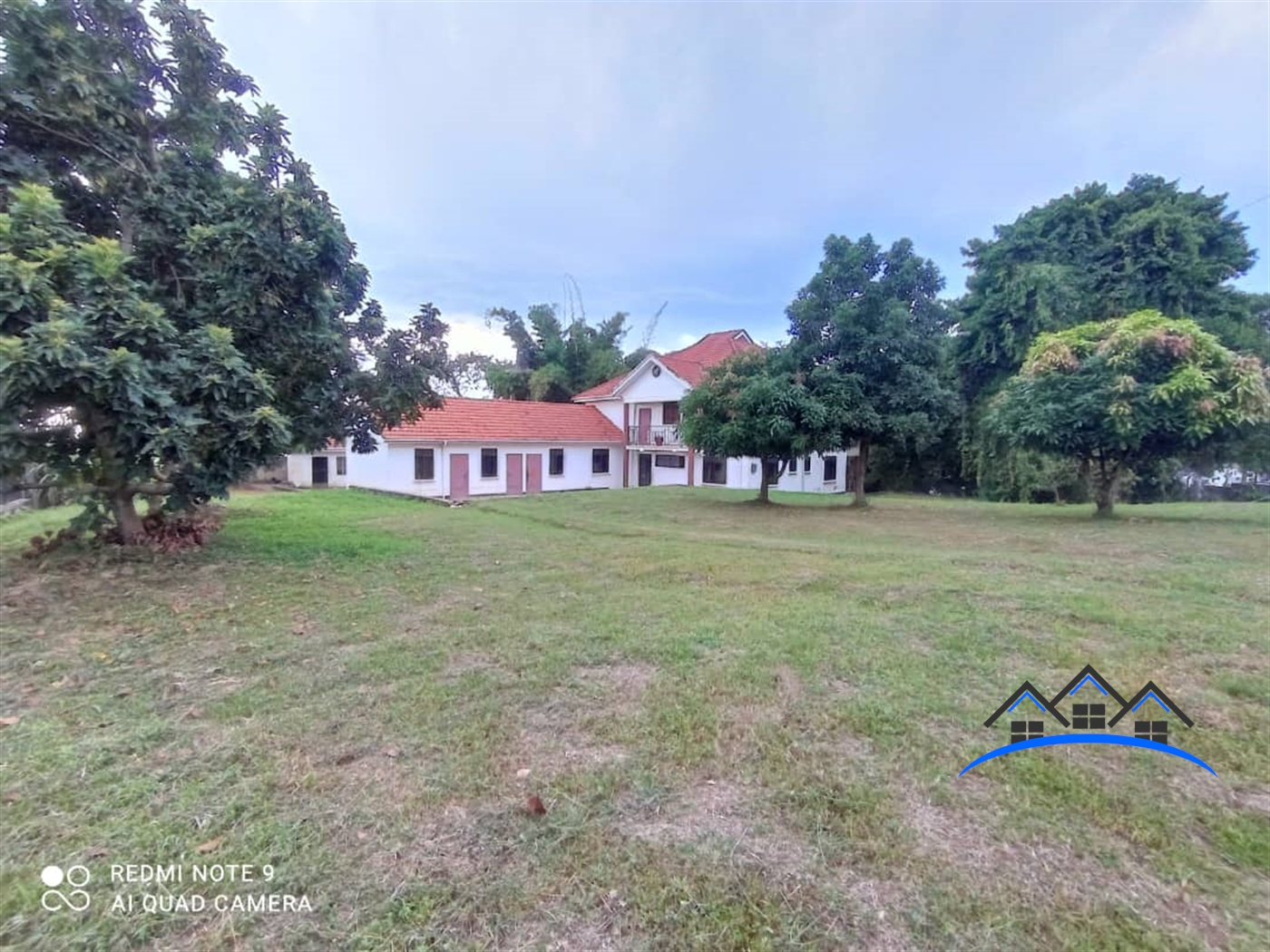 Mansion for sale in Bukasa Wakiso