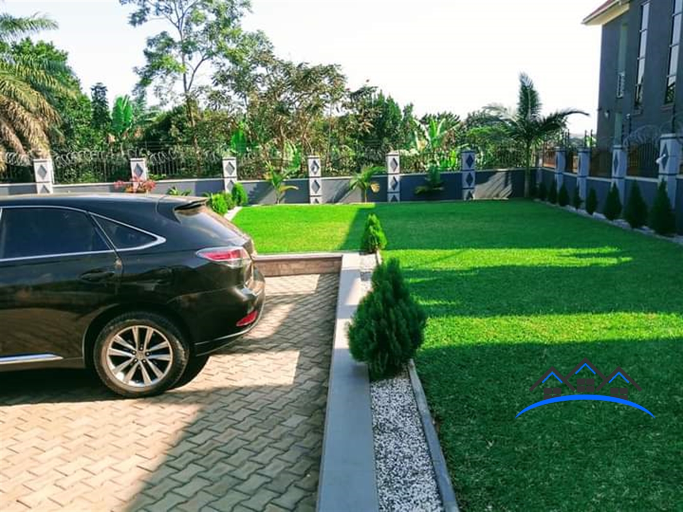 Mansion for sale in Najjera Wakiso