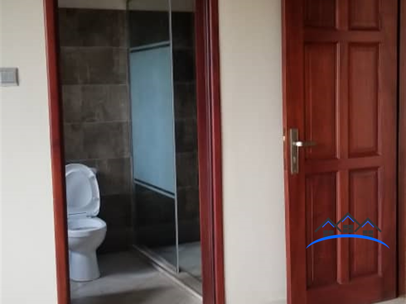 Apartment for sale in Luzira Kampala