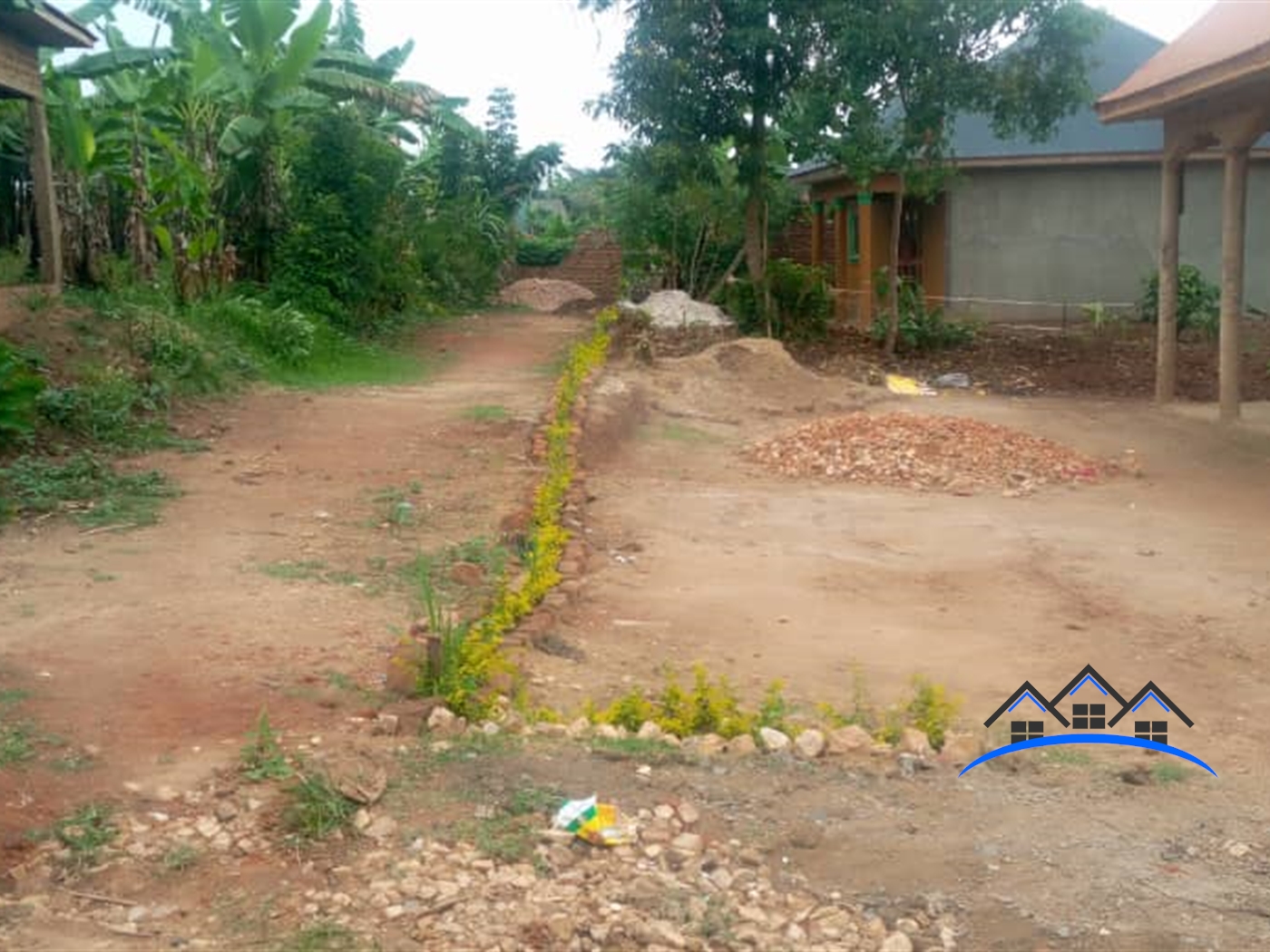 Shell House for sale in Bombo Wakiso