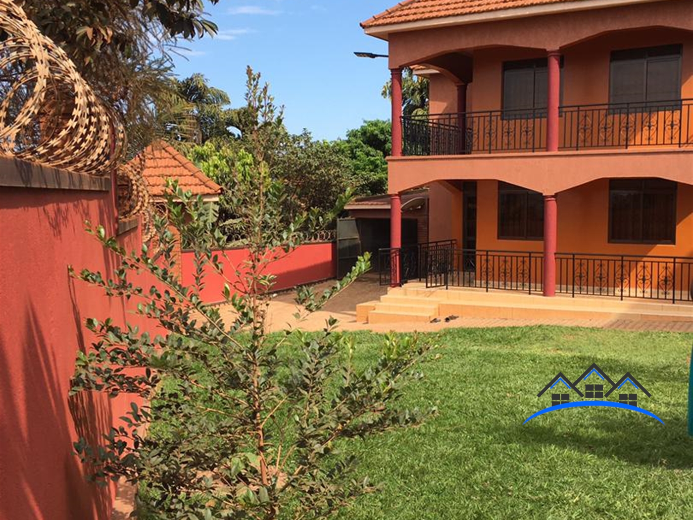 Storeyed house for sale in Seguku Wakiso