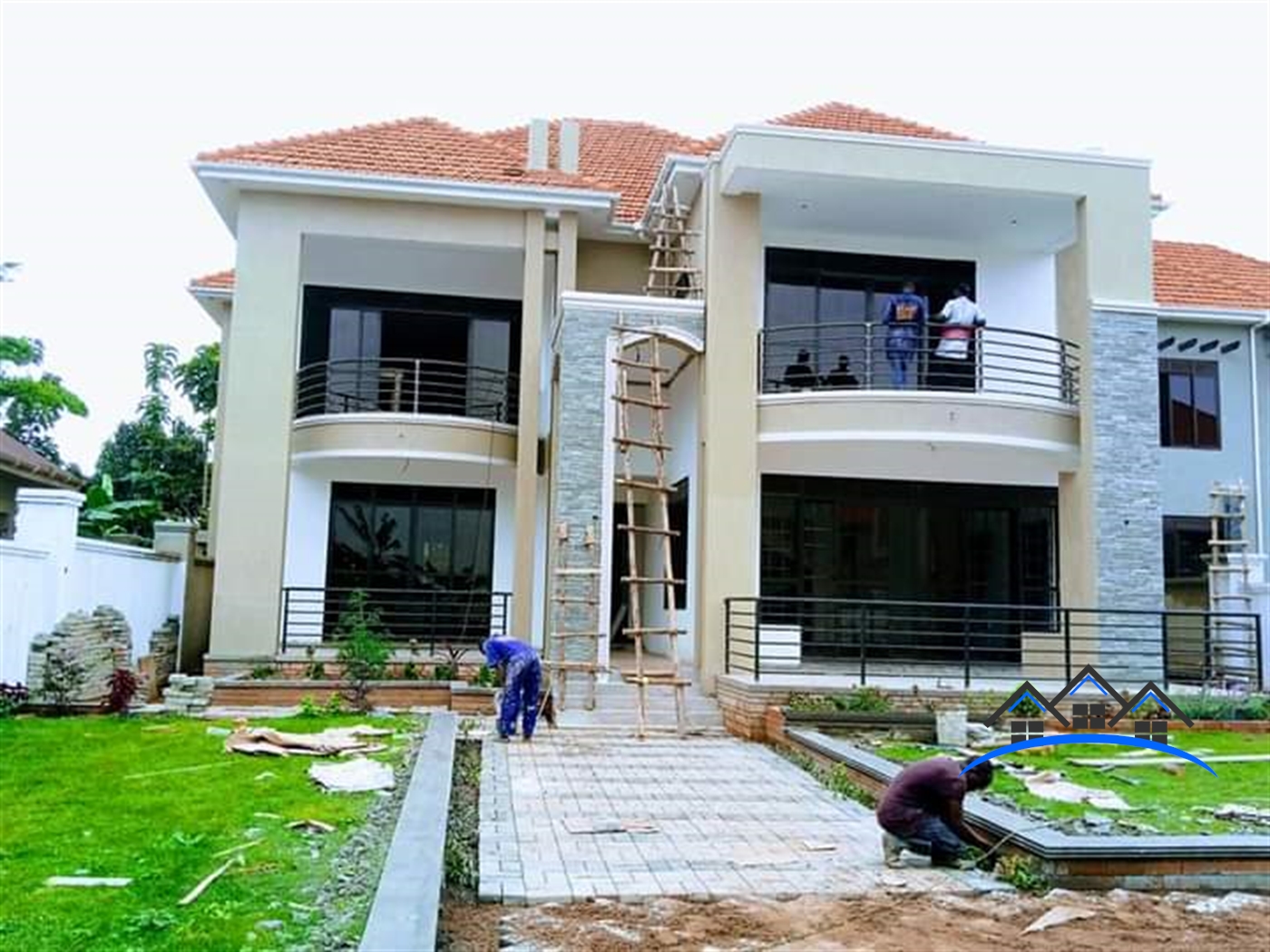 Storeyed house for sale in Kyaliwajjala Wakiso