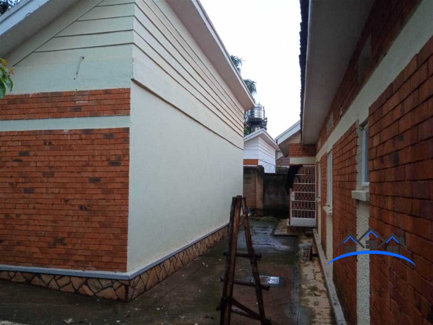 Bungalow for sale in Naguru Kampala