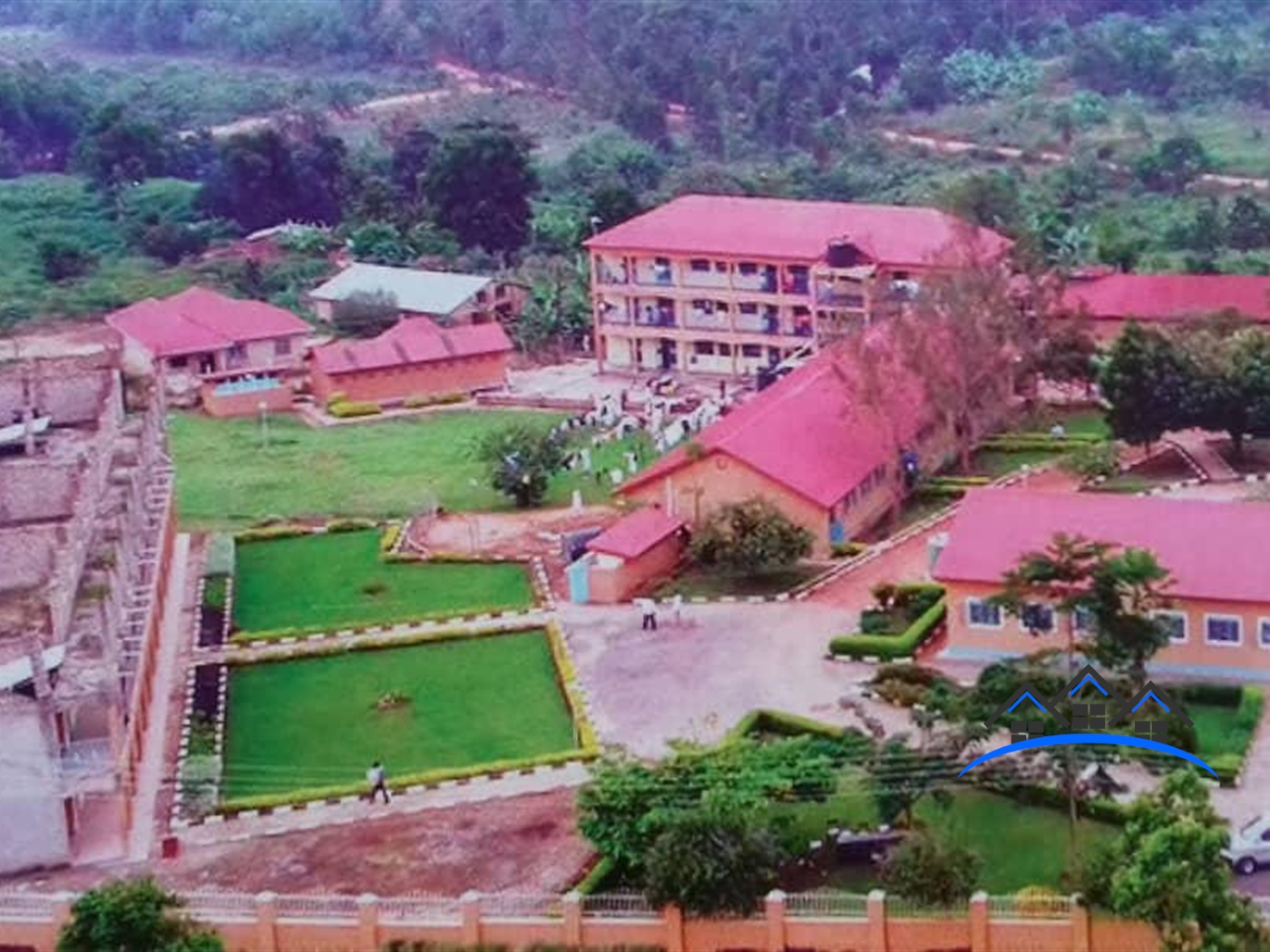 School for sale in Kakiri Wakiso