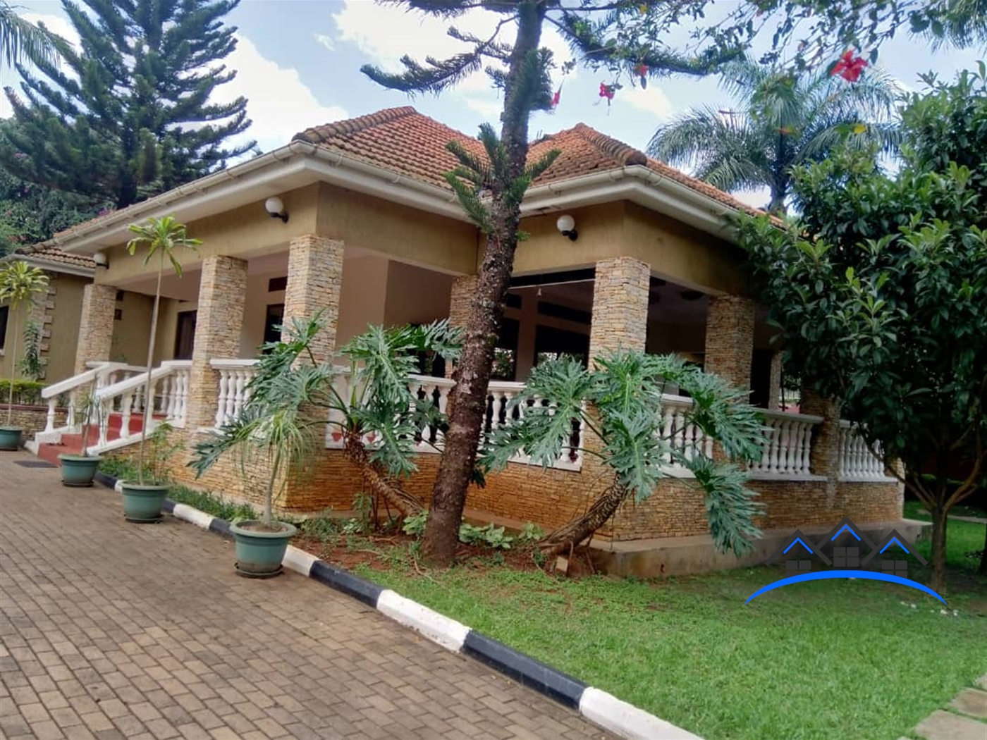 Bungalow for sale in Naguru Kampala