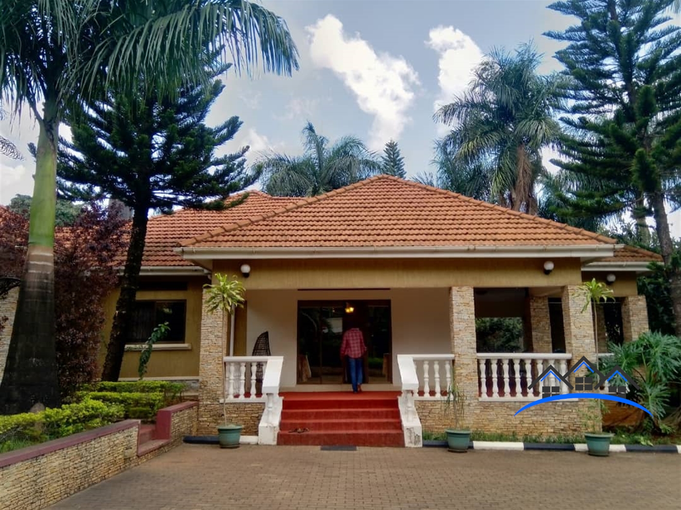 Bungalow for sale in Naguru Kampala